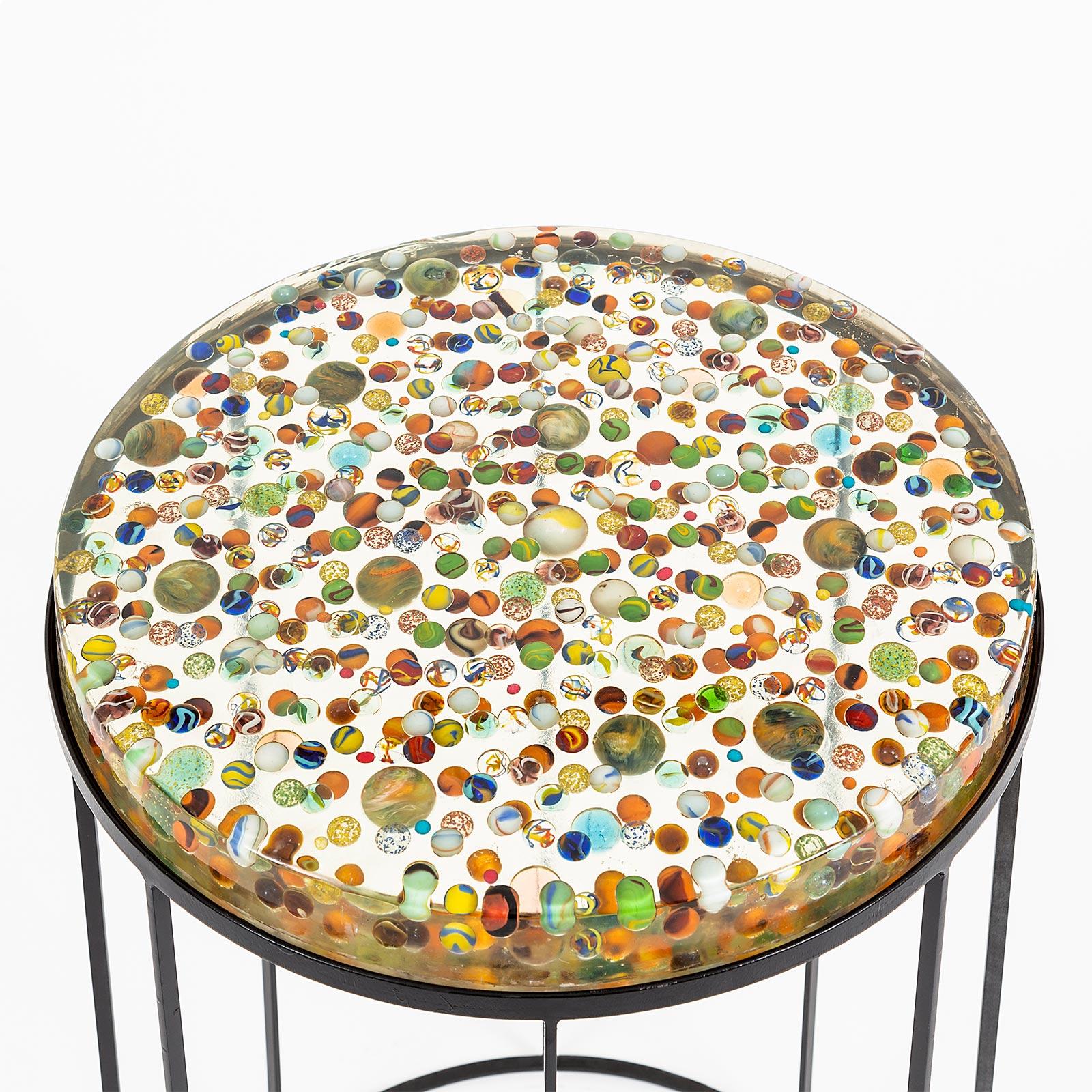 Modern Biglie Side Table in Multicolor Resin and Metal by Emanuela Crotti For Sale