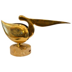 Sculpture de pélican en laiton Bijan, années 1980