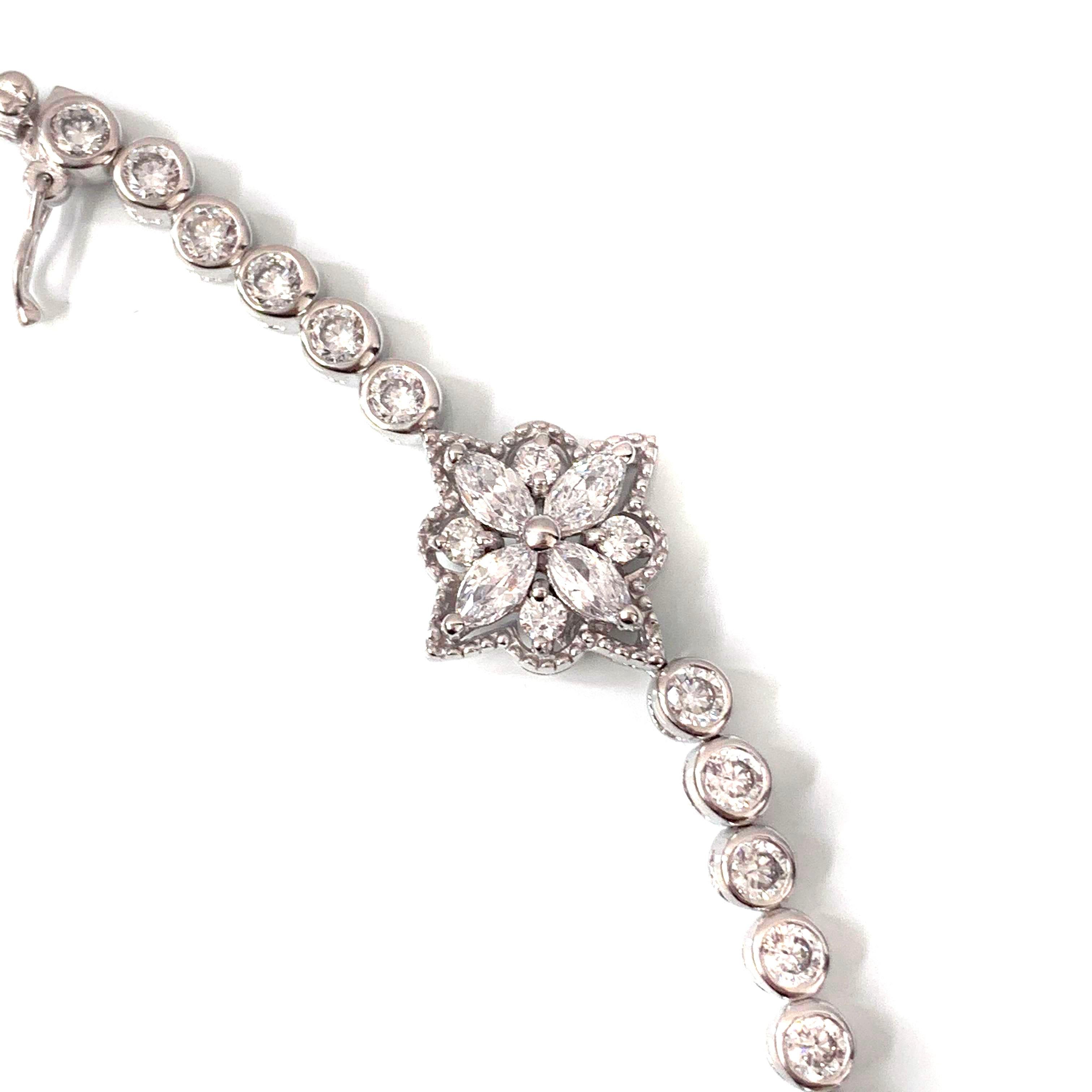 Bijoux Num Bracelet de fleurs byzantines en argent sterling en vente 2