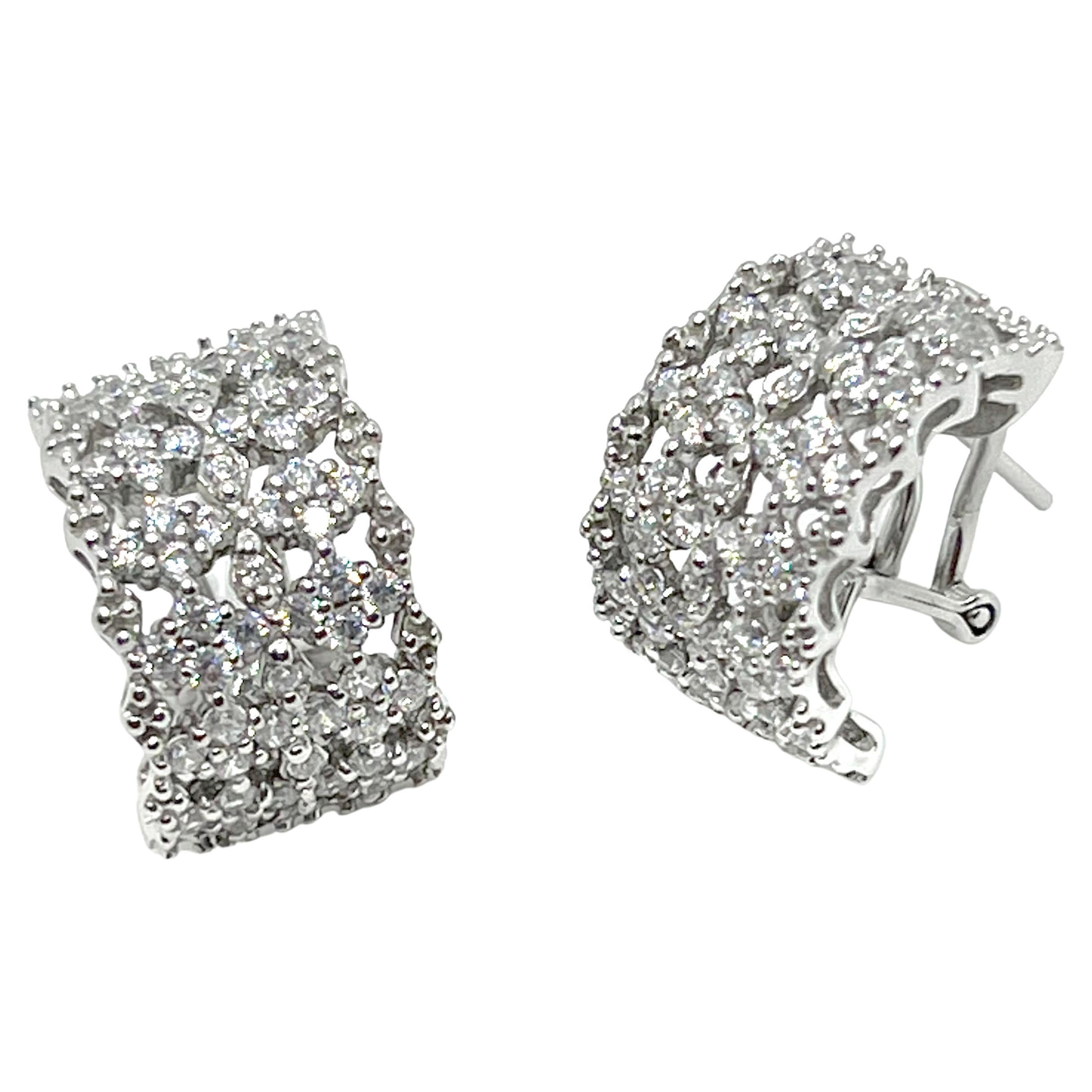 Bijoux Num Diamond-Pattern Half Hoop Sterling Silver Earrings For Sale
