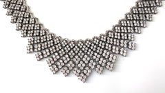 Bijoux Num Collana con pettorina a forma di diamante elegante con zirconia cubica