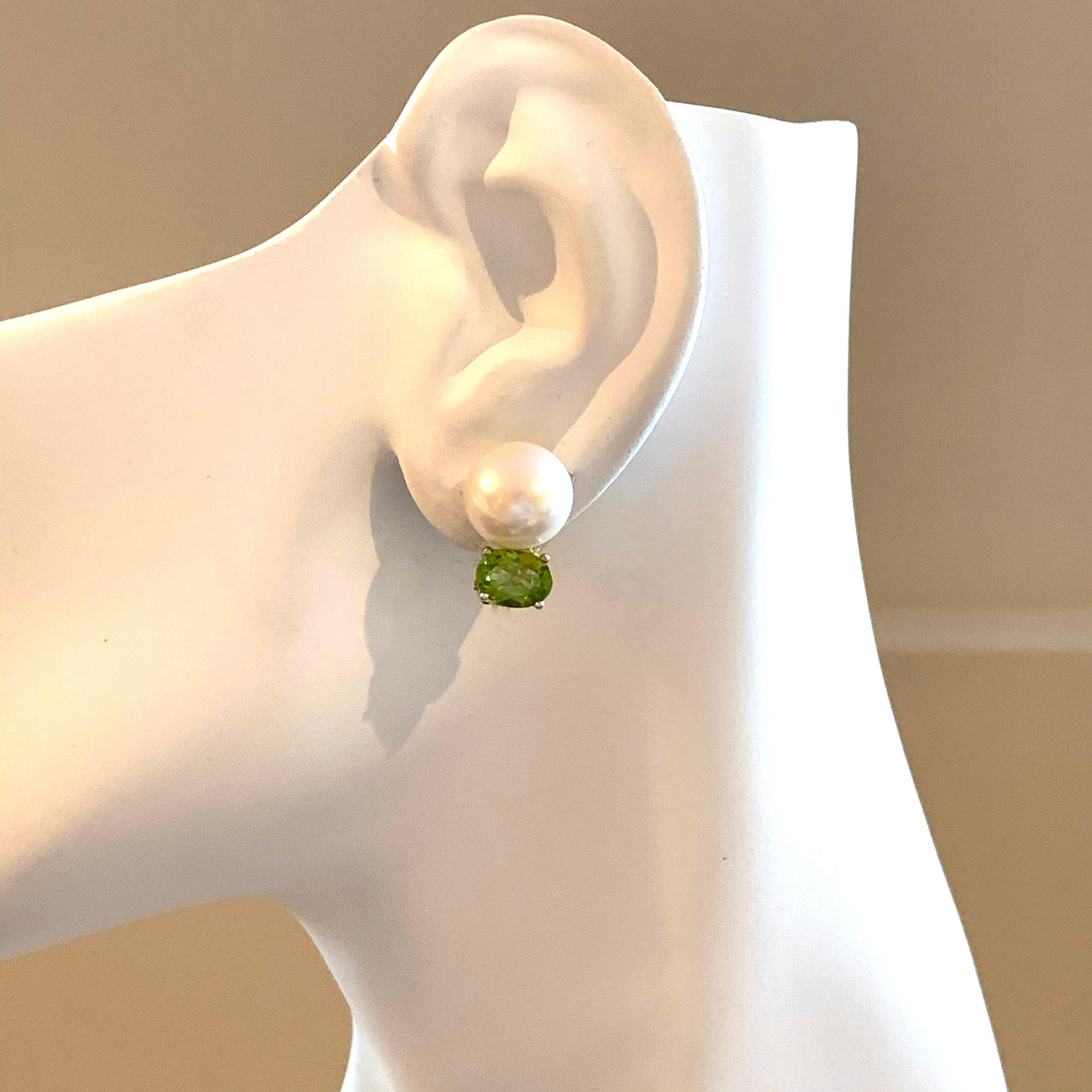 Oval Cut Bijoux Num Freshwater Pearl and Peridot Clip Earrings