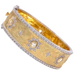 Bijoux Num Hand-engraved Star Pattern Vermeil Bangle Bracelet