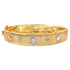 Bijoux Num Pulsera fina grabada a mano con motivo de estrella en vermeil