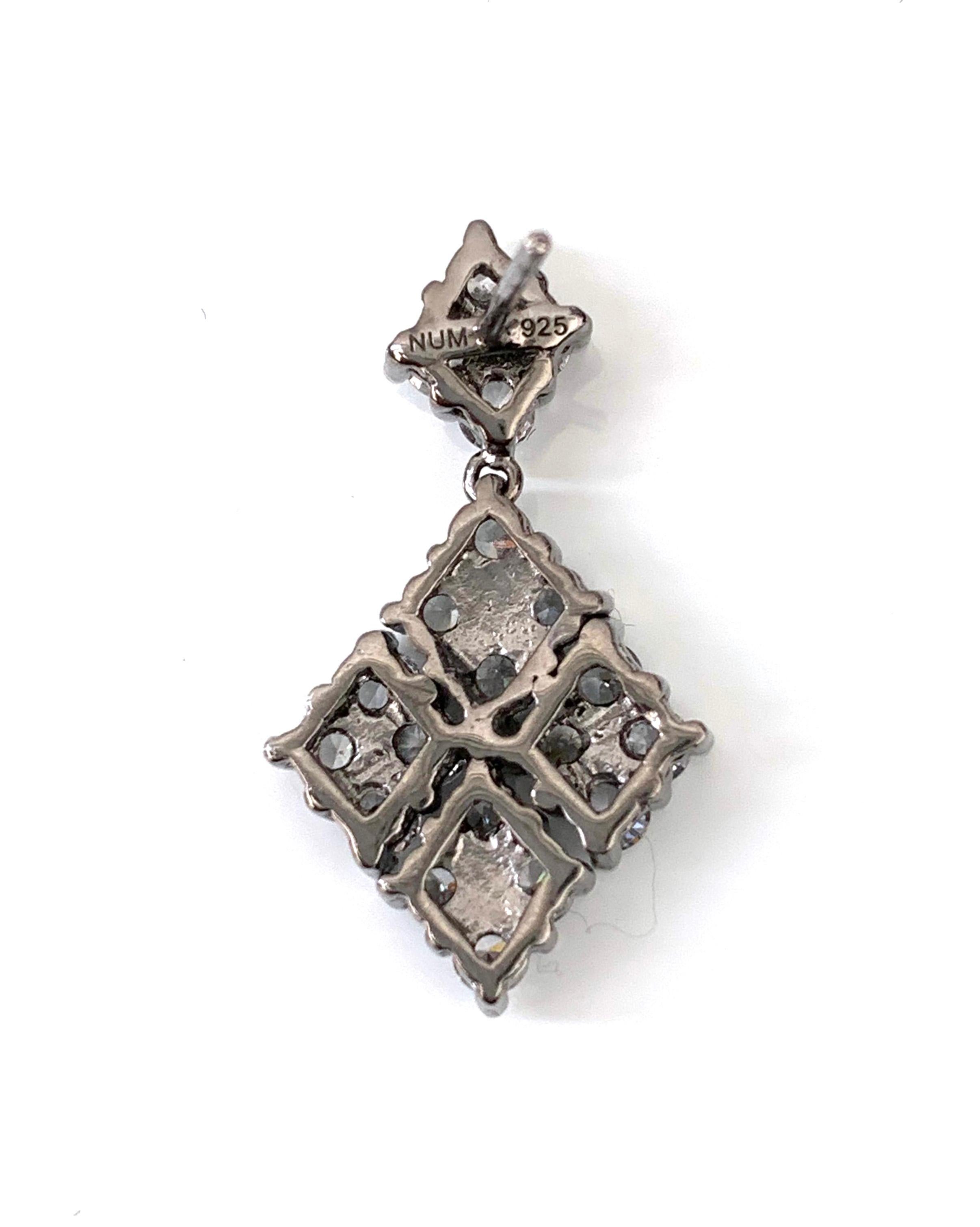 Bijoux Num Small Diamond Shape CZ Black Rhodium Silver Dangle Earrings In New Condition In Los Angeles, CA