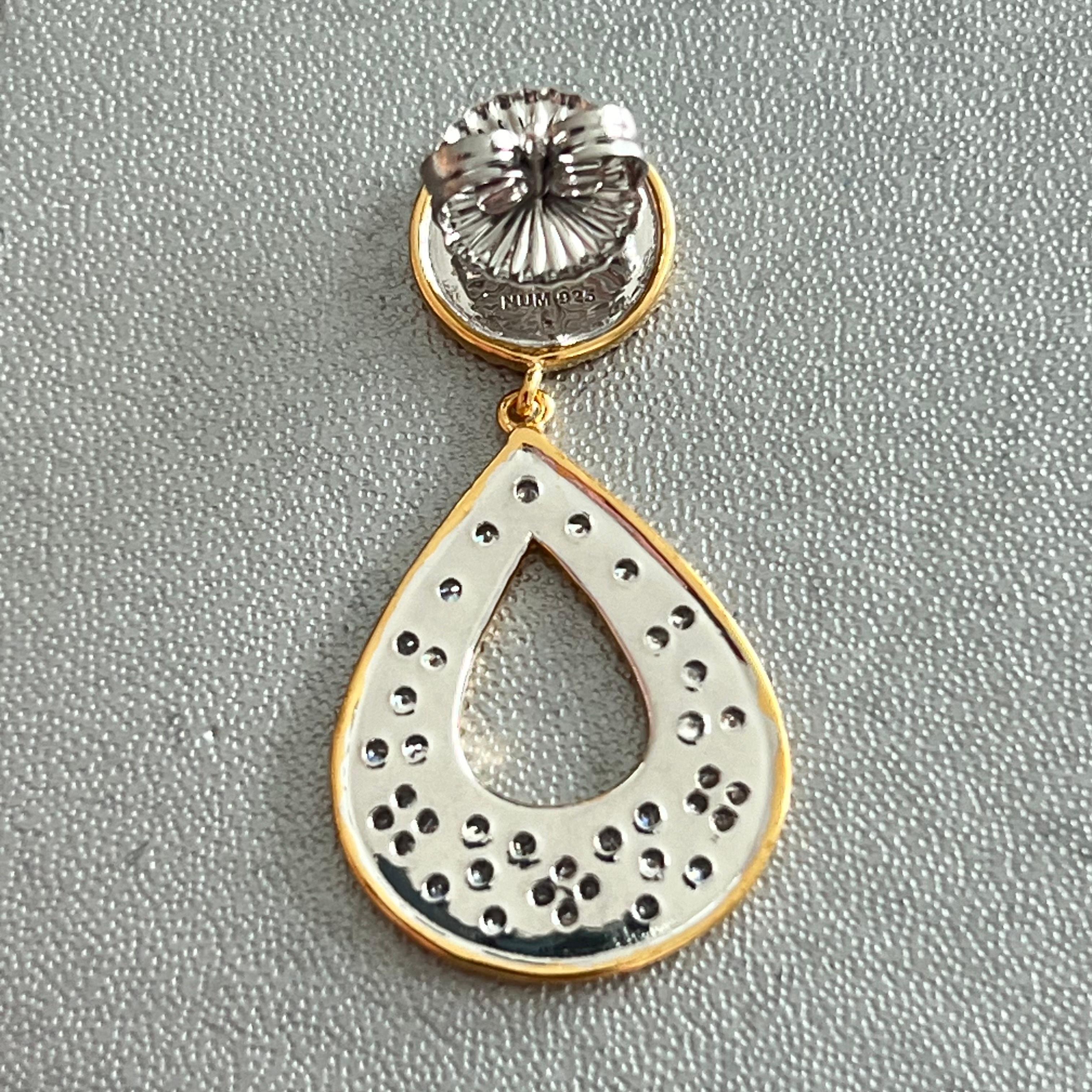 Bijoux Num Two-tone Open Pear Shape Drop Earrings In New Condition For Sale In Los Angeles, CA