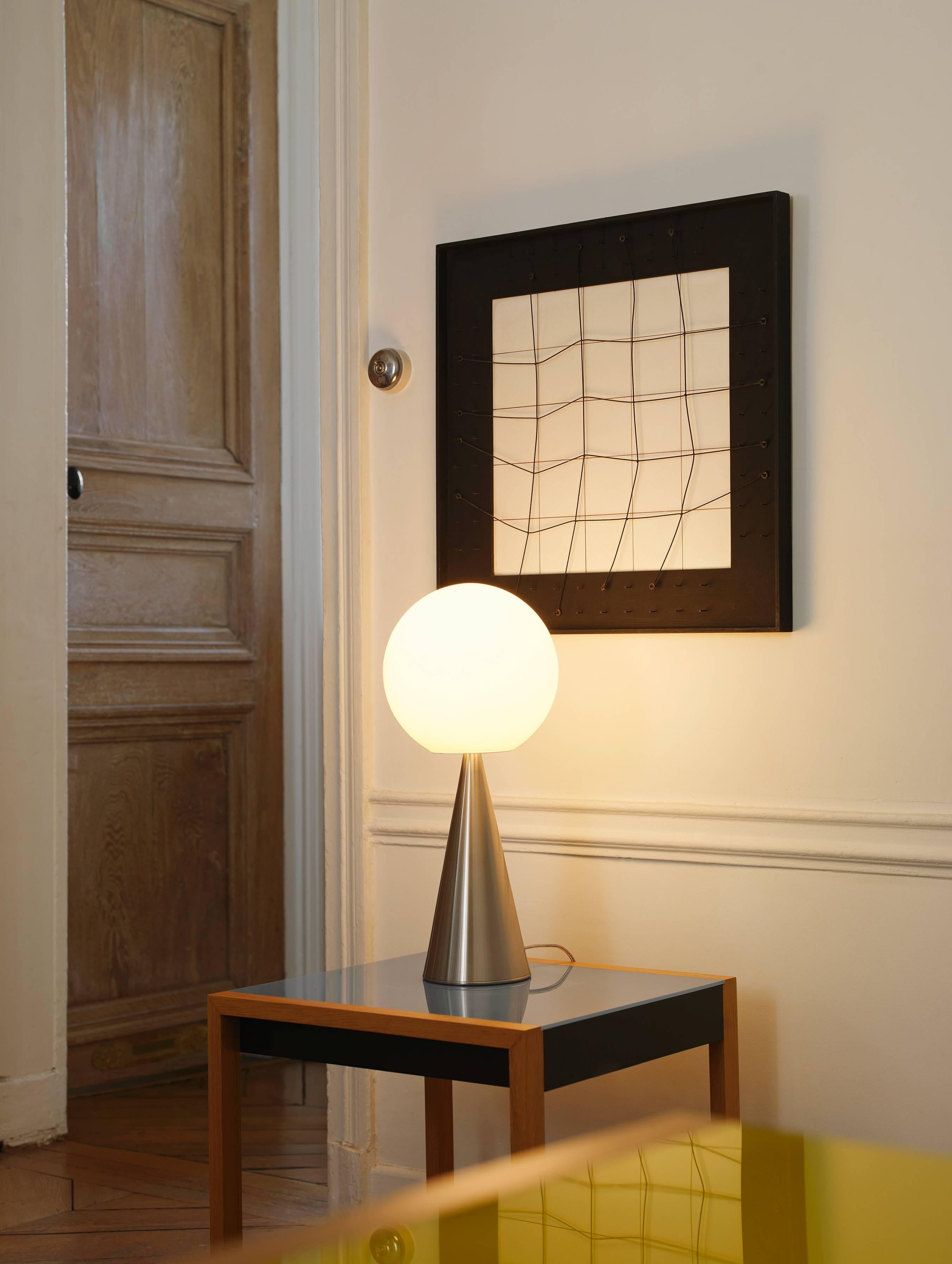 Brossé Lampe de bureau Bilia en cuivre brillant conçue par Gio Ponti  en vente
