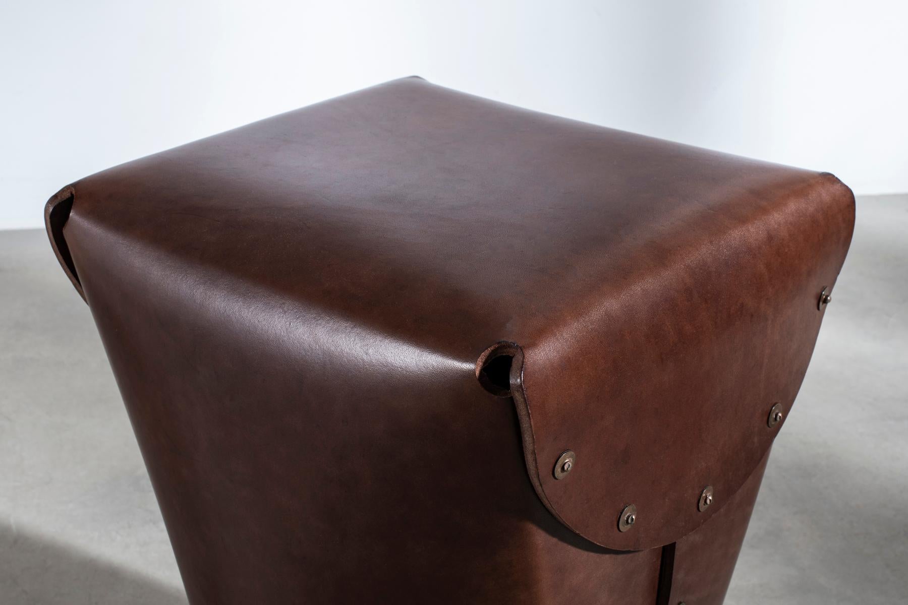 Rivet Stool II by Bill Amberg, bridle leather stool with hand-set copper rivets For Sale 2