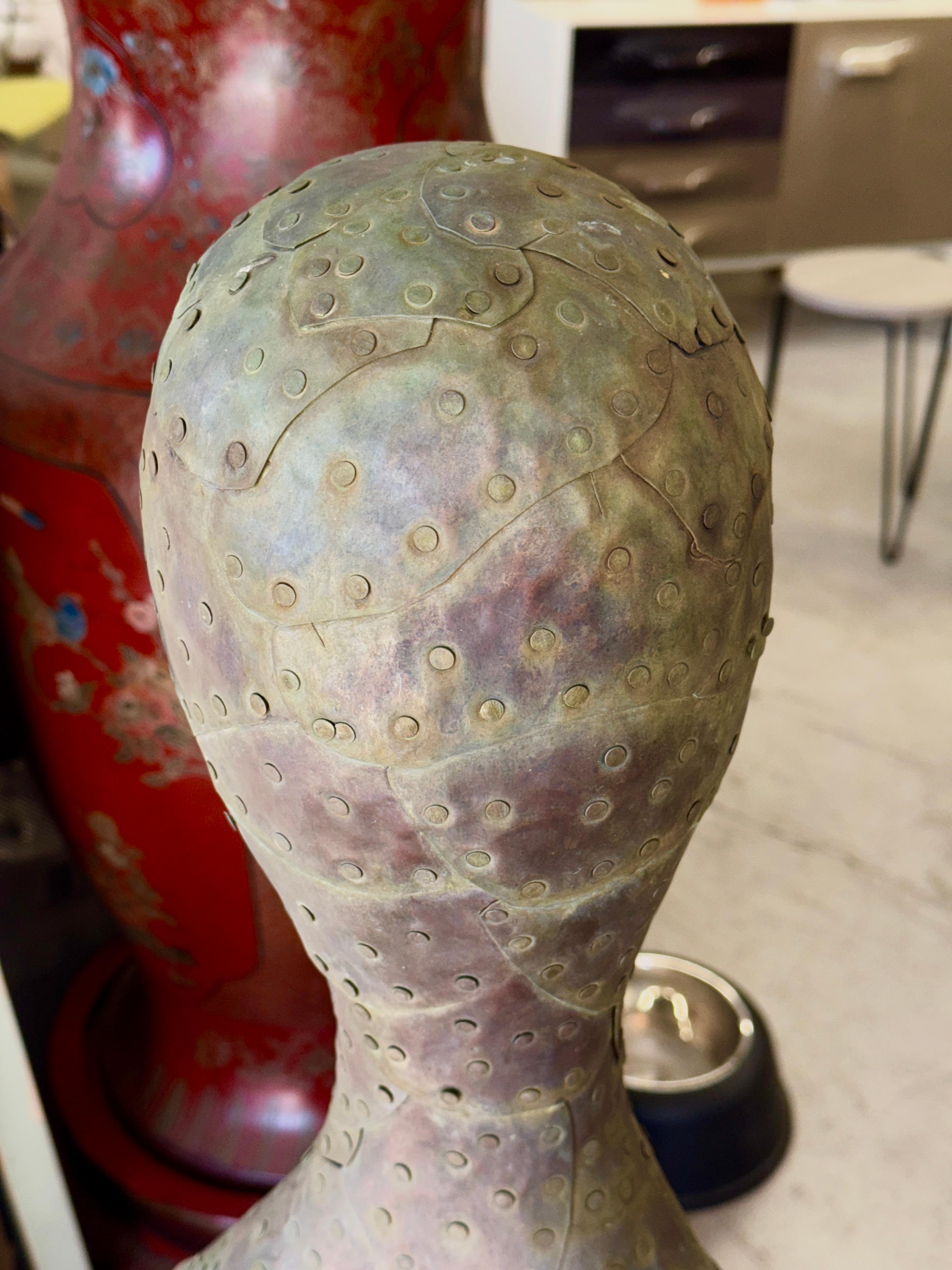 Bill Anson Figura femenina desnuda con escamas y revestida de cobre en venta 6