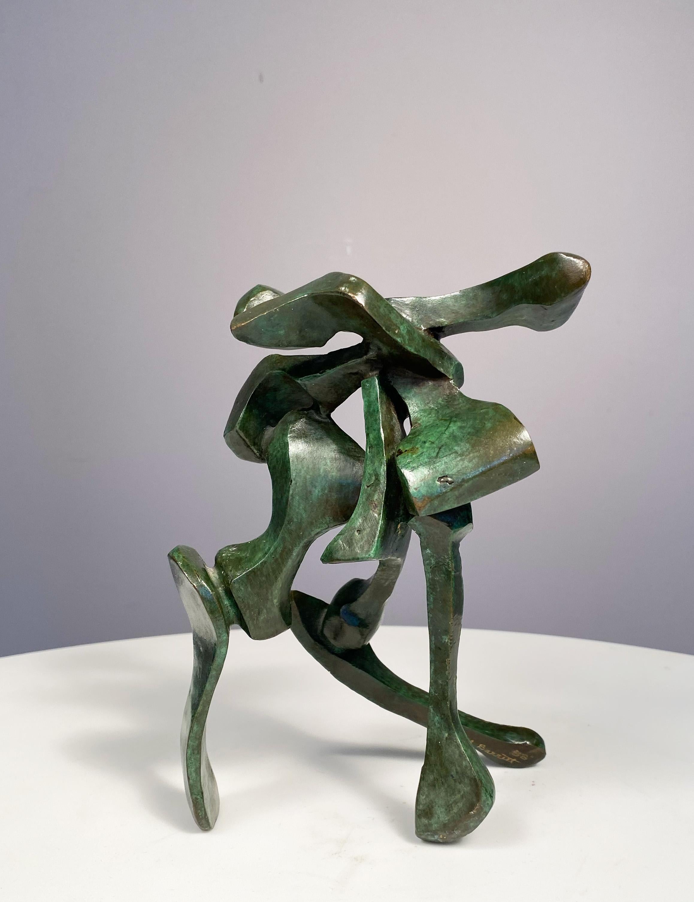 Barrett est un sculpteur américain de grande envergure très connu.  Point Out est une superbe maquette à petite échelle et c'est une pièce géniale à bien des égards.  Ces œuvres ont du mouvement, de la délicatesse et de la sophistication.  Vous