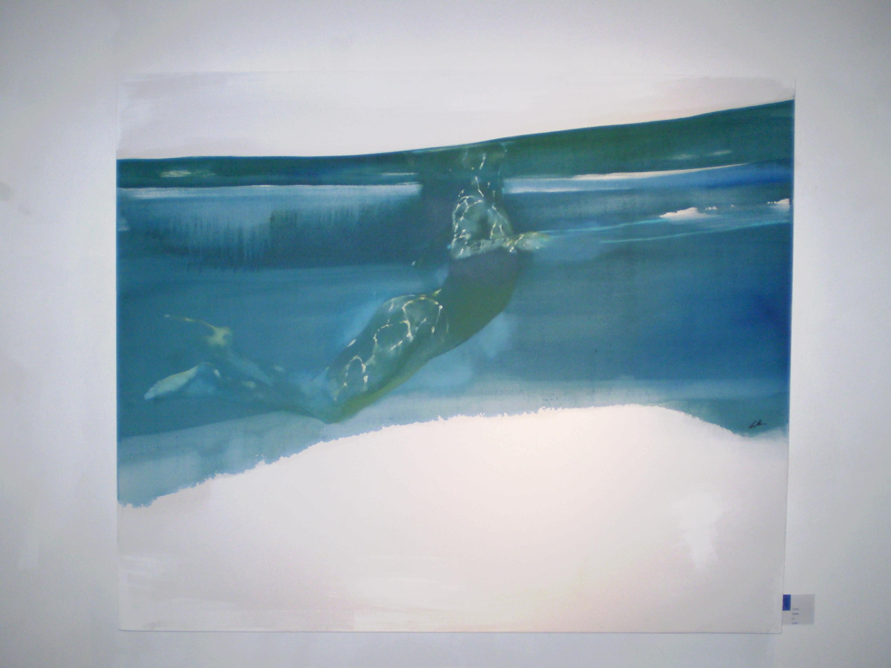 Surface - peinture à l'huile contemporaine figurative de femme nue sous l'eau en bleu - Painting de Bill Bate