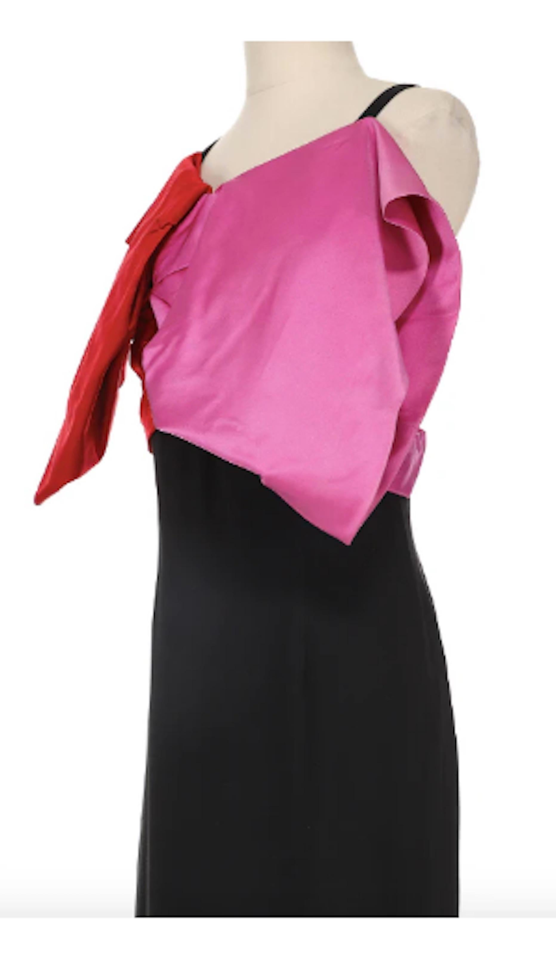 Noir Robe de soirée noire avec nœud rose et rouge Bill Blass des années 1970 en vente