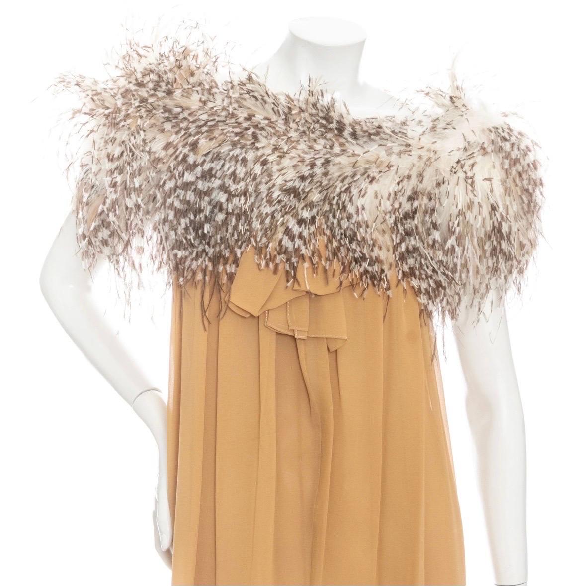 Bill Blass 1979 Beige Silk and Ostrich Feather Slit Evening Dress For Sale 1