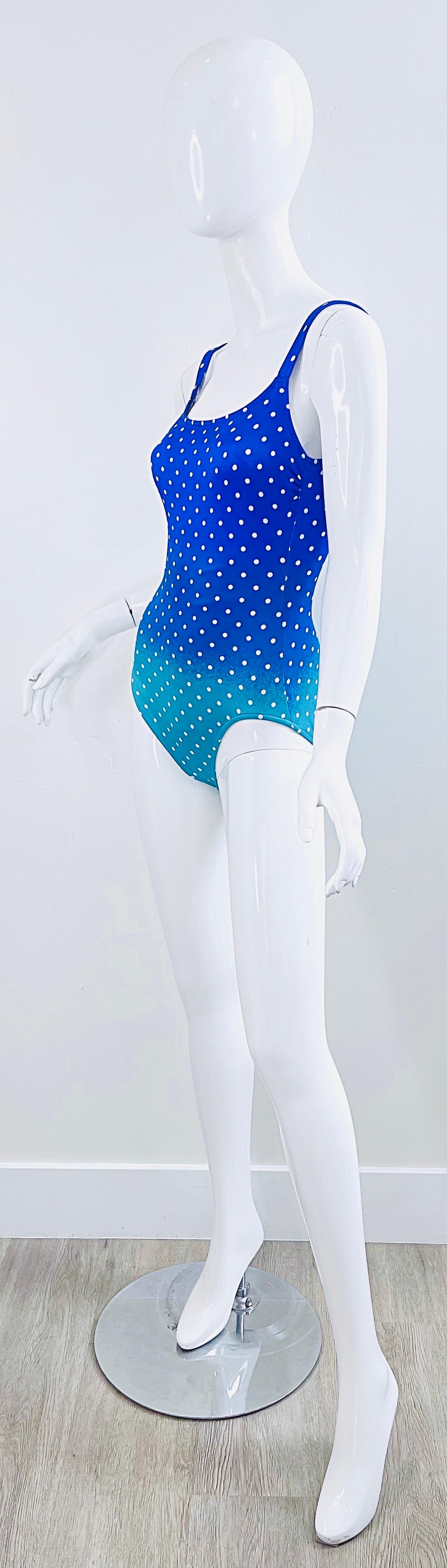 Bill Blass 1980s Blue Turquoise Size 6 Polka Dot One Piece 80s Swimsuit Bodysuit en vente 8