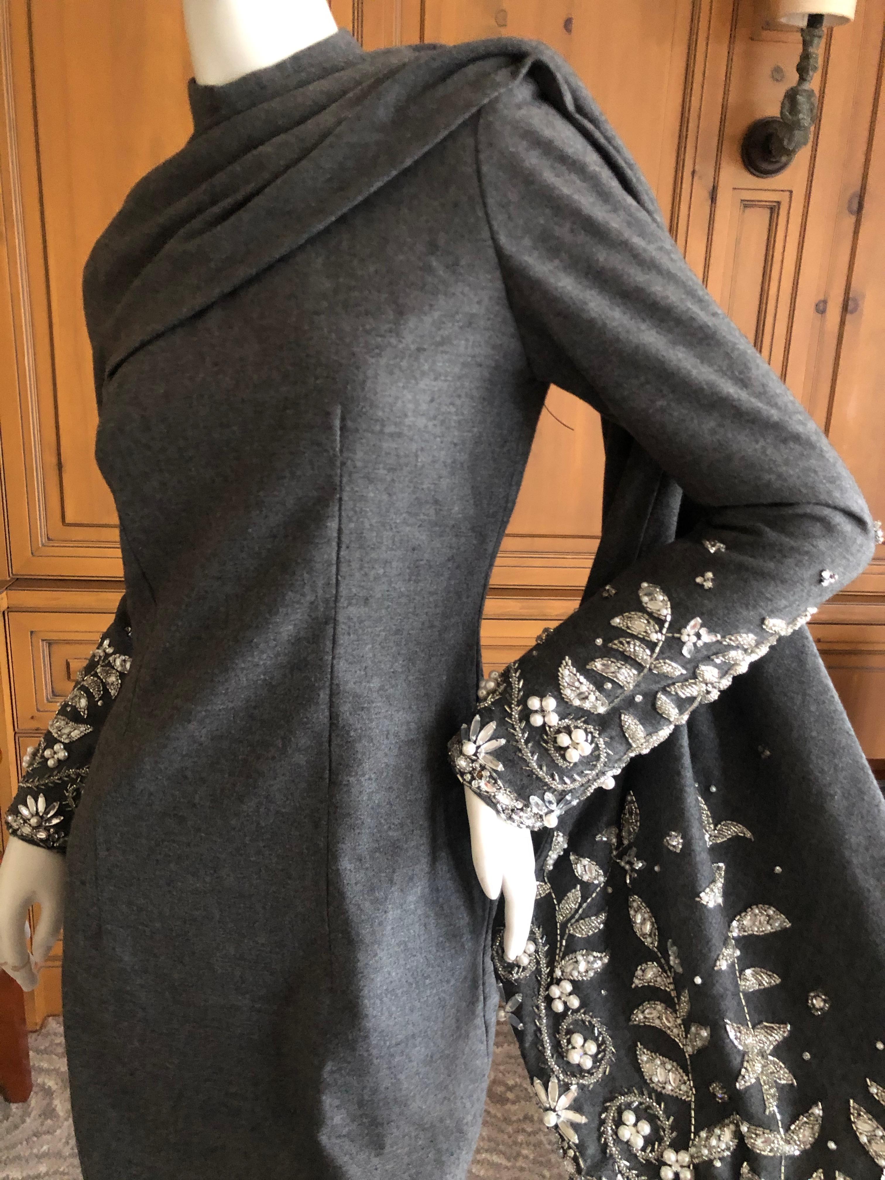 Bill Blass 1980's Gray Cocktail Dress with Crystal & Pearl Embellishments In Excellent Condition For Sale In Cloverdale, CA