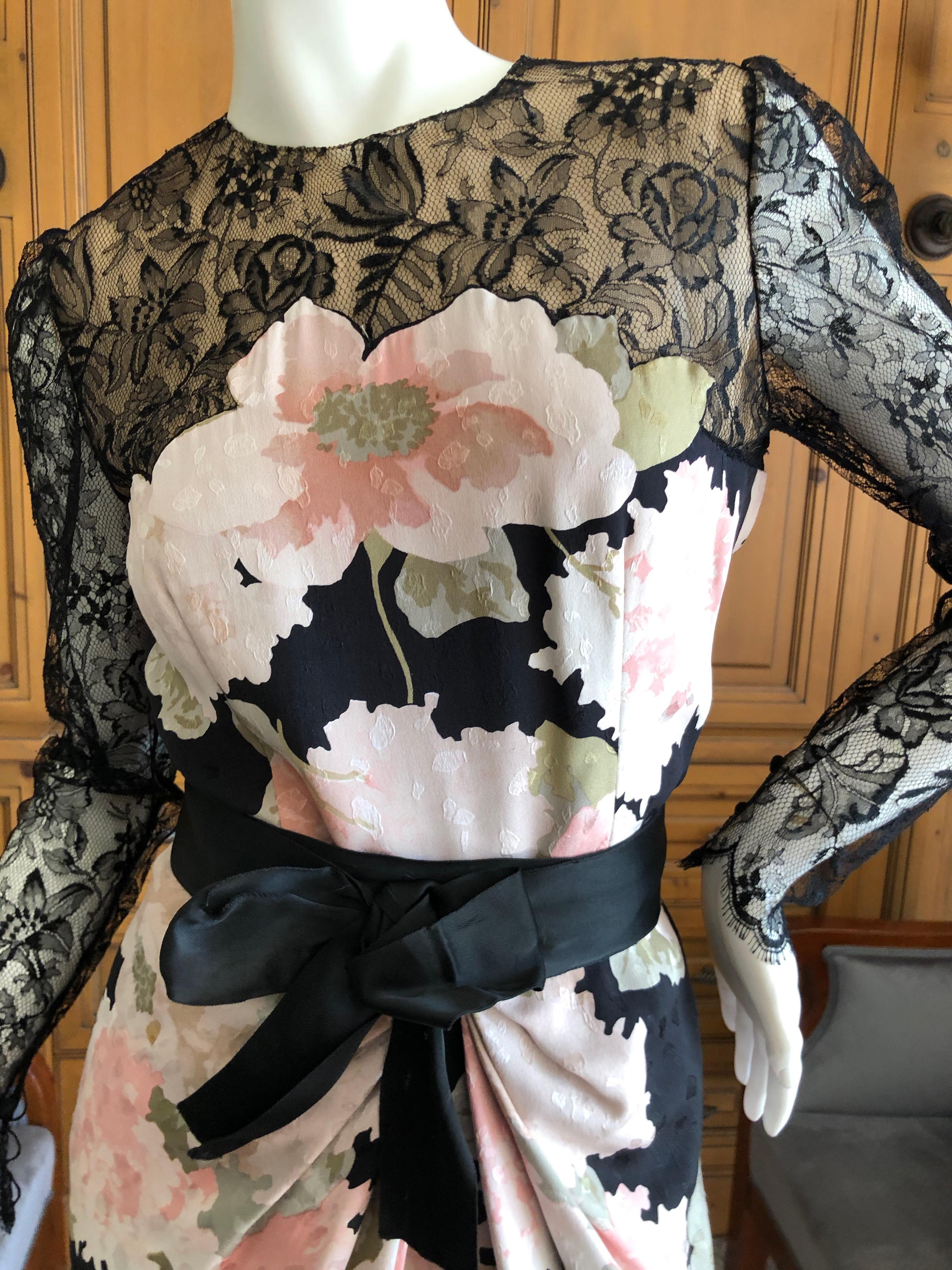 Bill Blass 1980's Silk Floral Dress with Scallop Lace and Bow Silk Belt In Excellent Condition For Sale In Cloverdale, CA