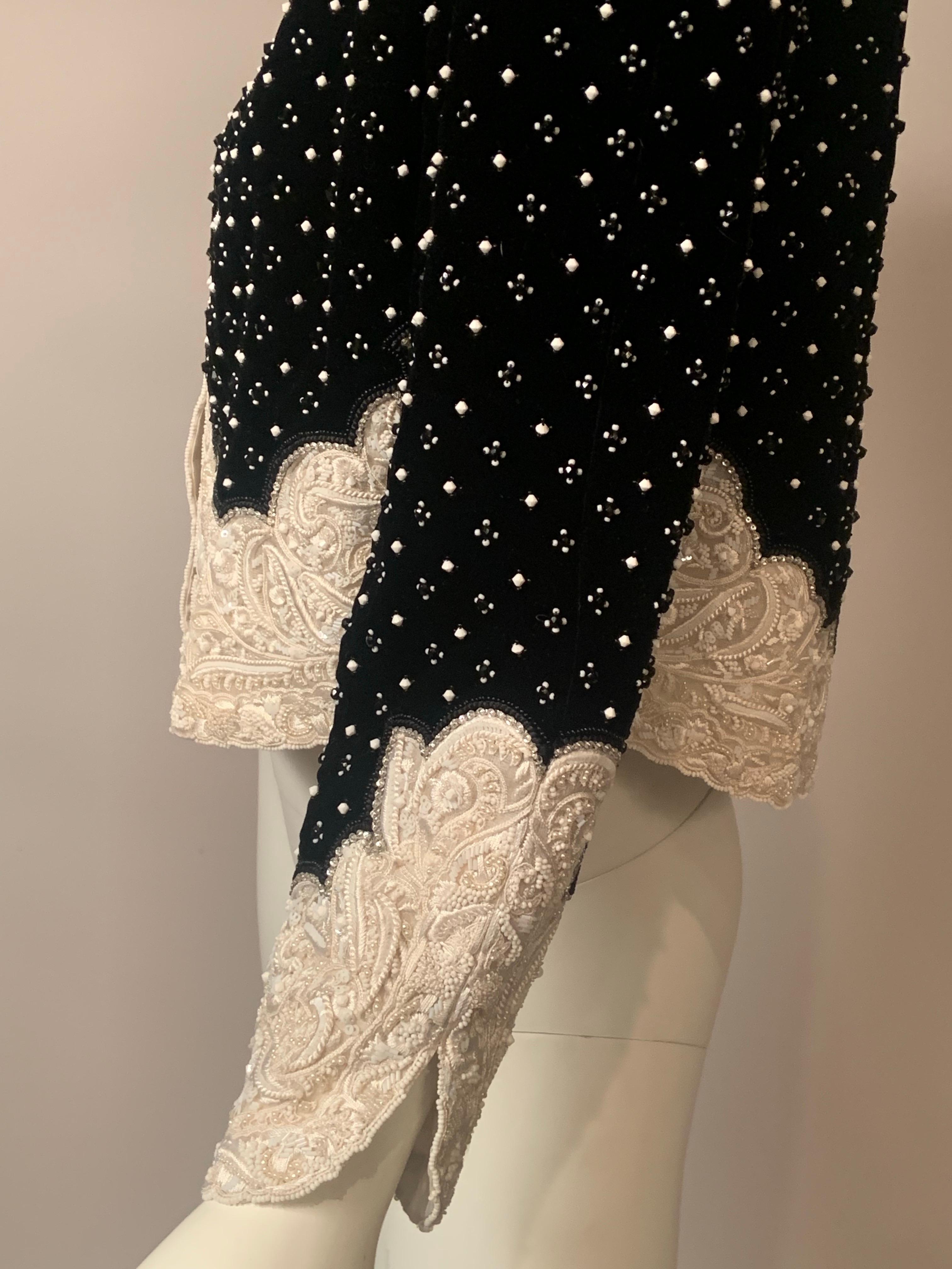 Giacca in velluto nero con perline Bill Blass con finiture in perline bianche in vendita 2