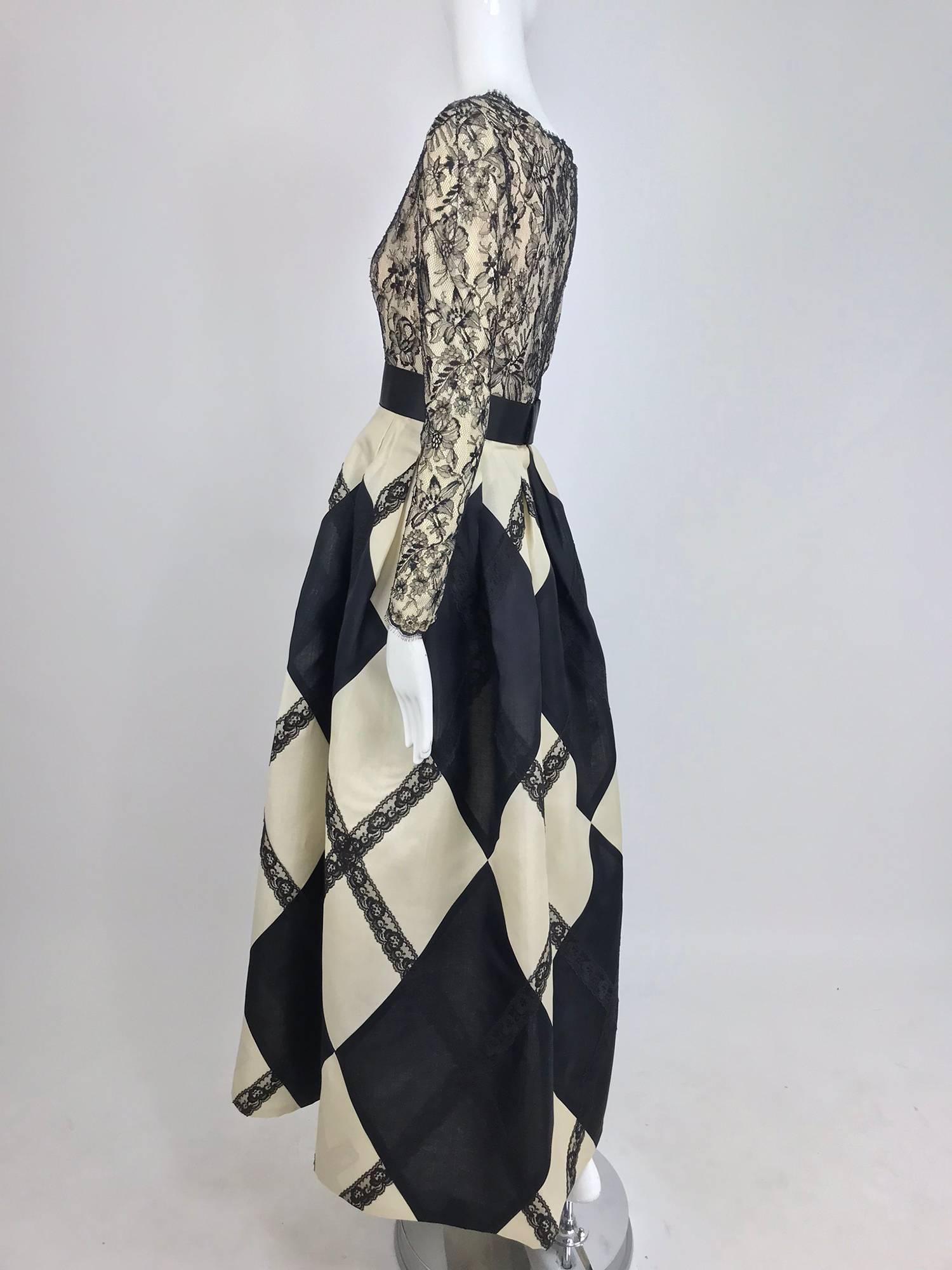 Bill Blass black and off white Harlequin gown, 1994 5