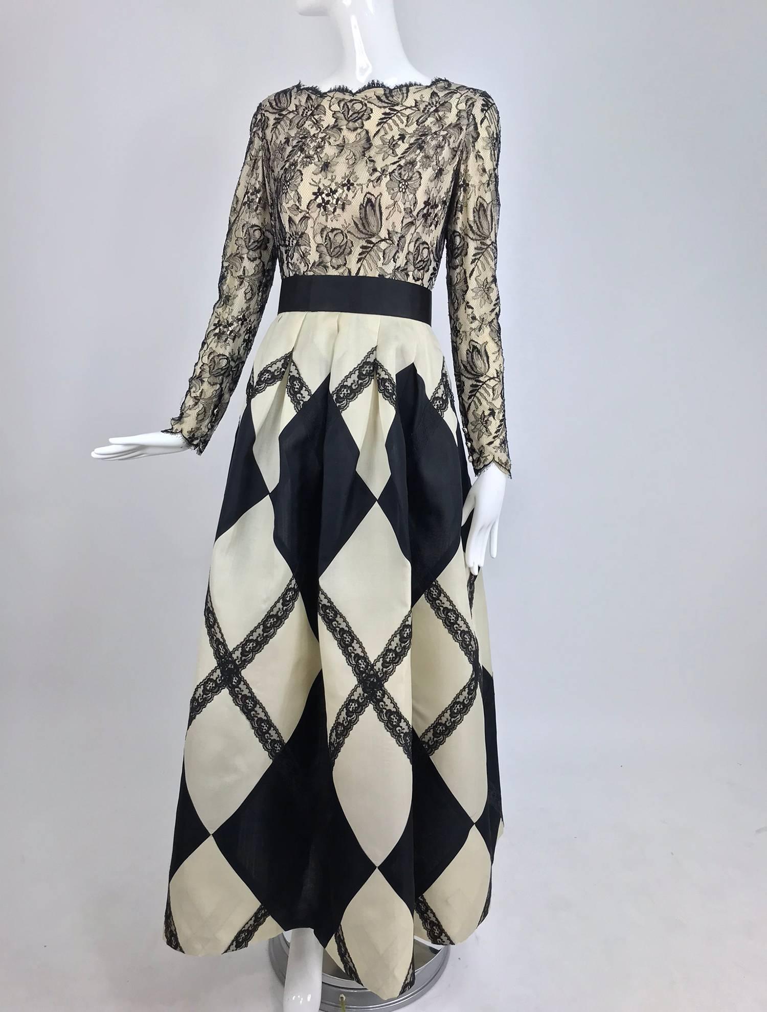 Bill Blass black and off white Harlequin gown, 1994 8