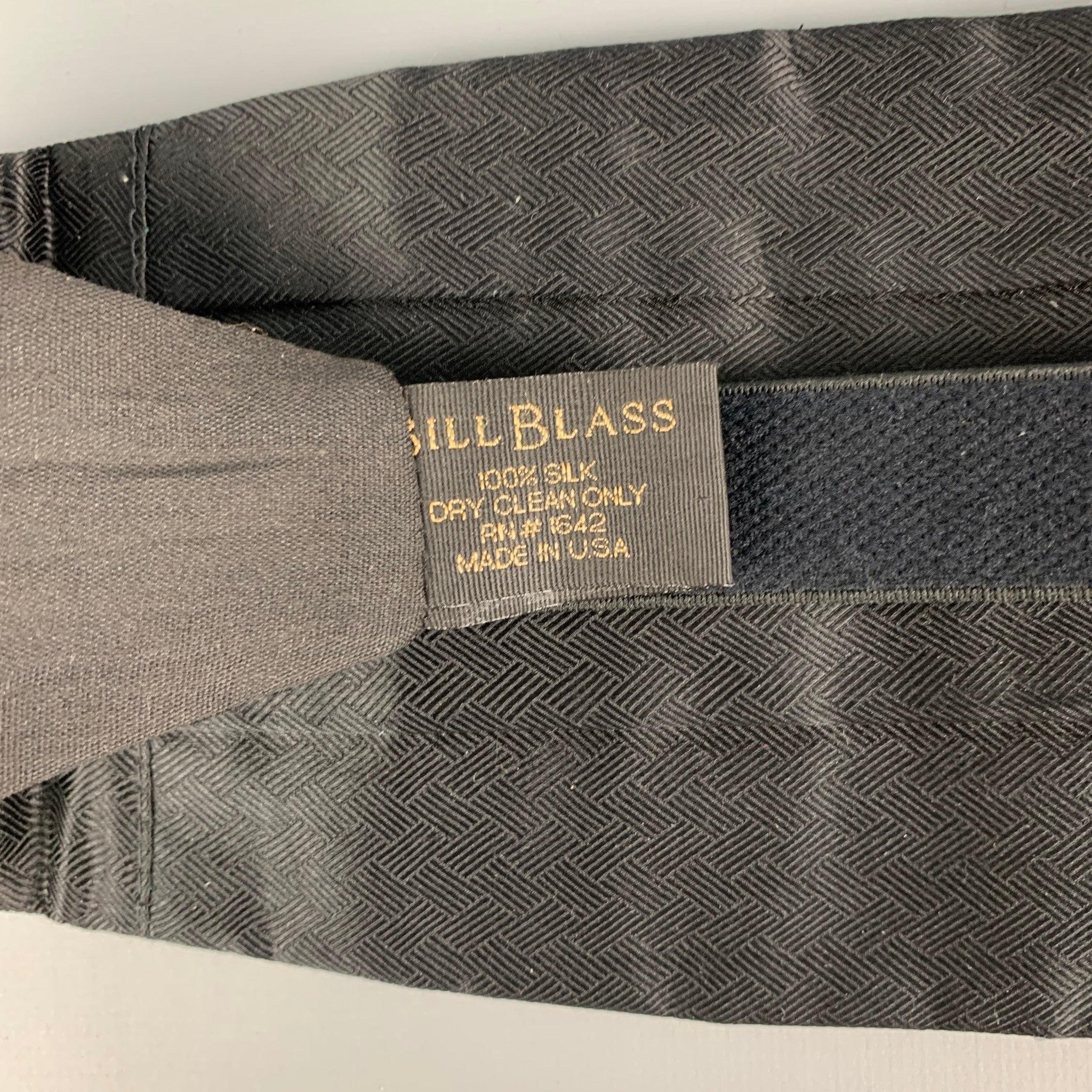 BILL BLASS Black Silk Cummerbund In Good Condition In San Francisco, CA