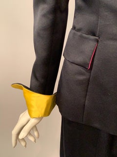 Bill Blass tailleur jupe en satin de soie noir avec bordures rose vif et jaune chrome