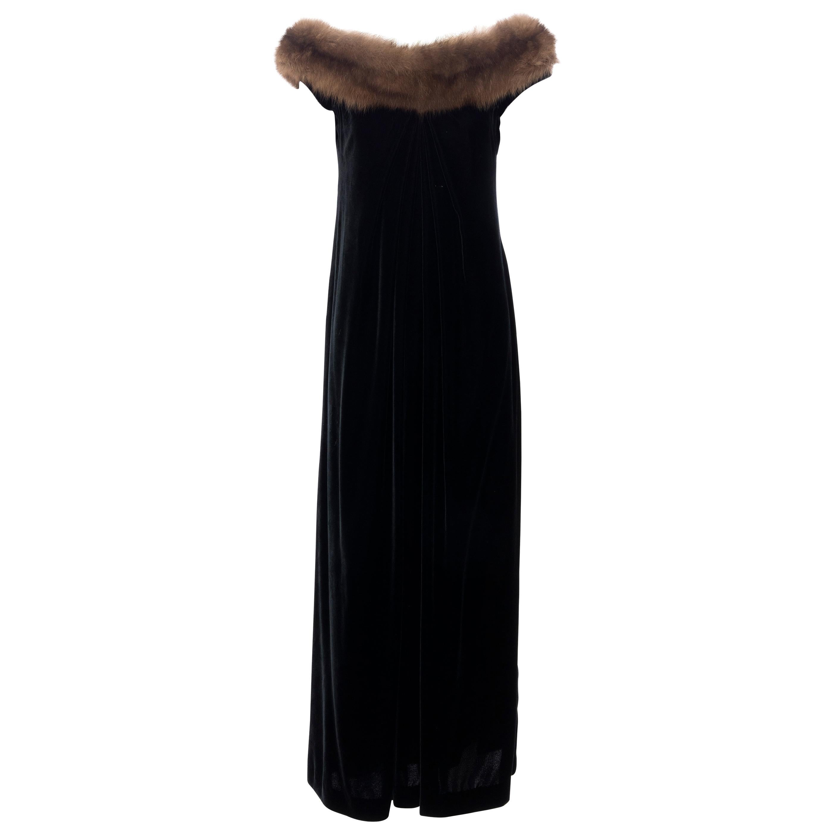 Bill Blass Black Silk Velvet Evening Dress Off-Shoulder Sable Neckline, Fall 1984 For Sale