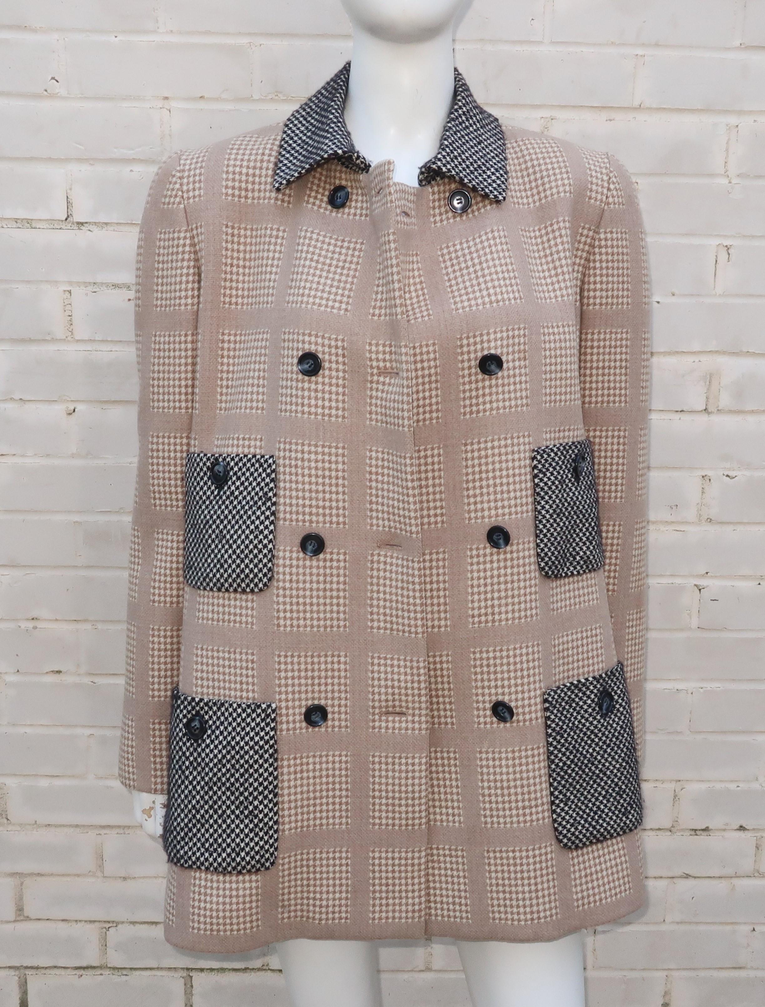 Bill Blass Cashmere Blend Wool Houndstooth Jacket In Good Condition In Atlanta, GA