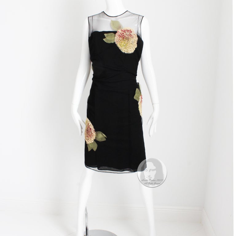 Bill Blass Cocktail Dress with Bold Floral Applique LBD Sz 10 Vintage  In Good Condition For Sale In Port Saint Lucie, FL