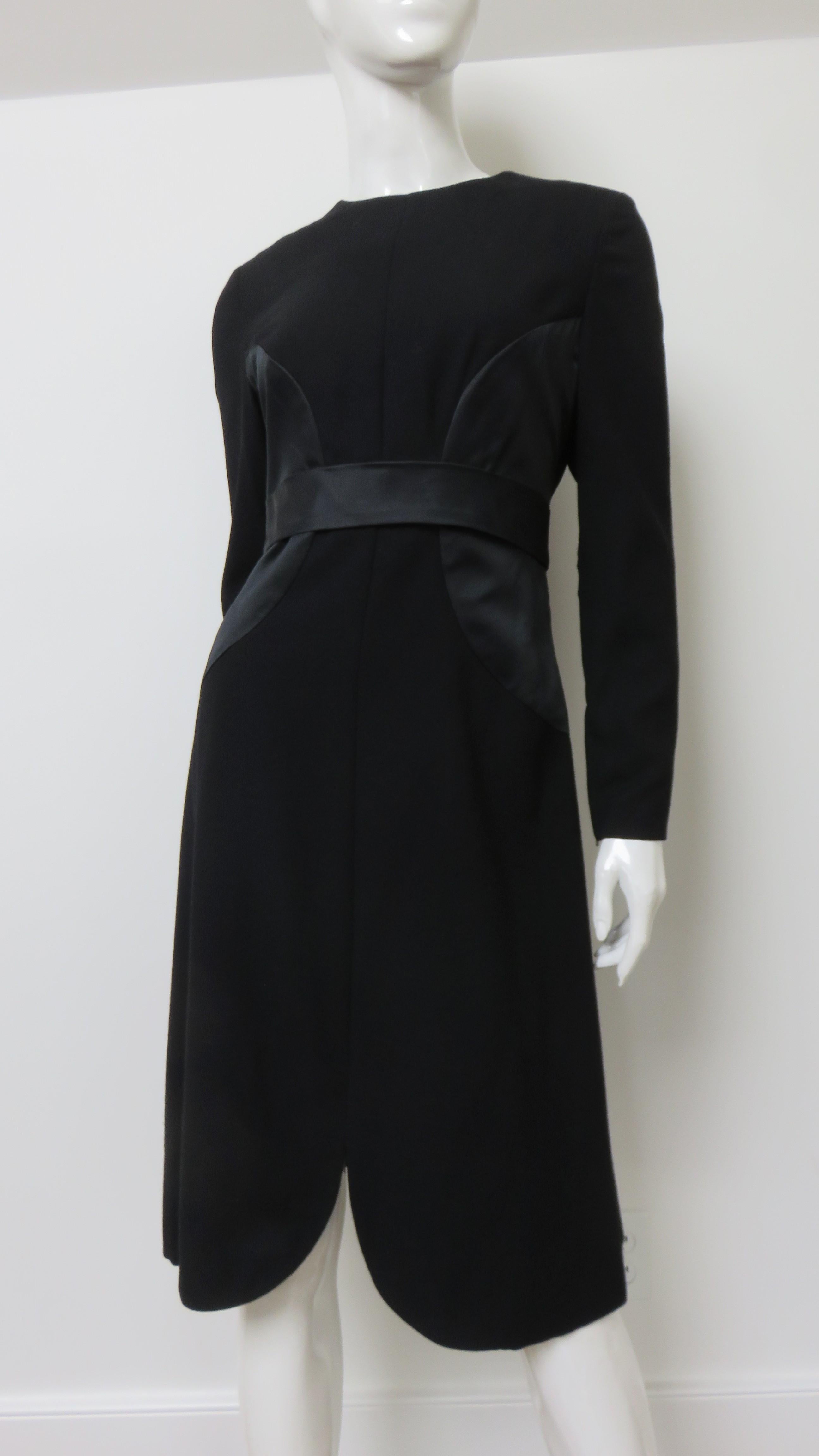 Bill Blass Dress with Circle Insets 1980s In Good Condition For Sale In Water Mill, NY