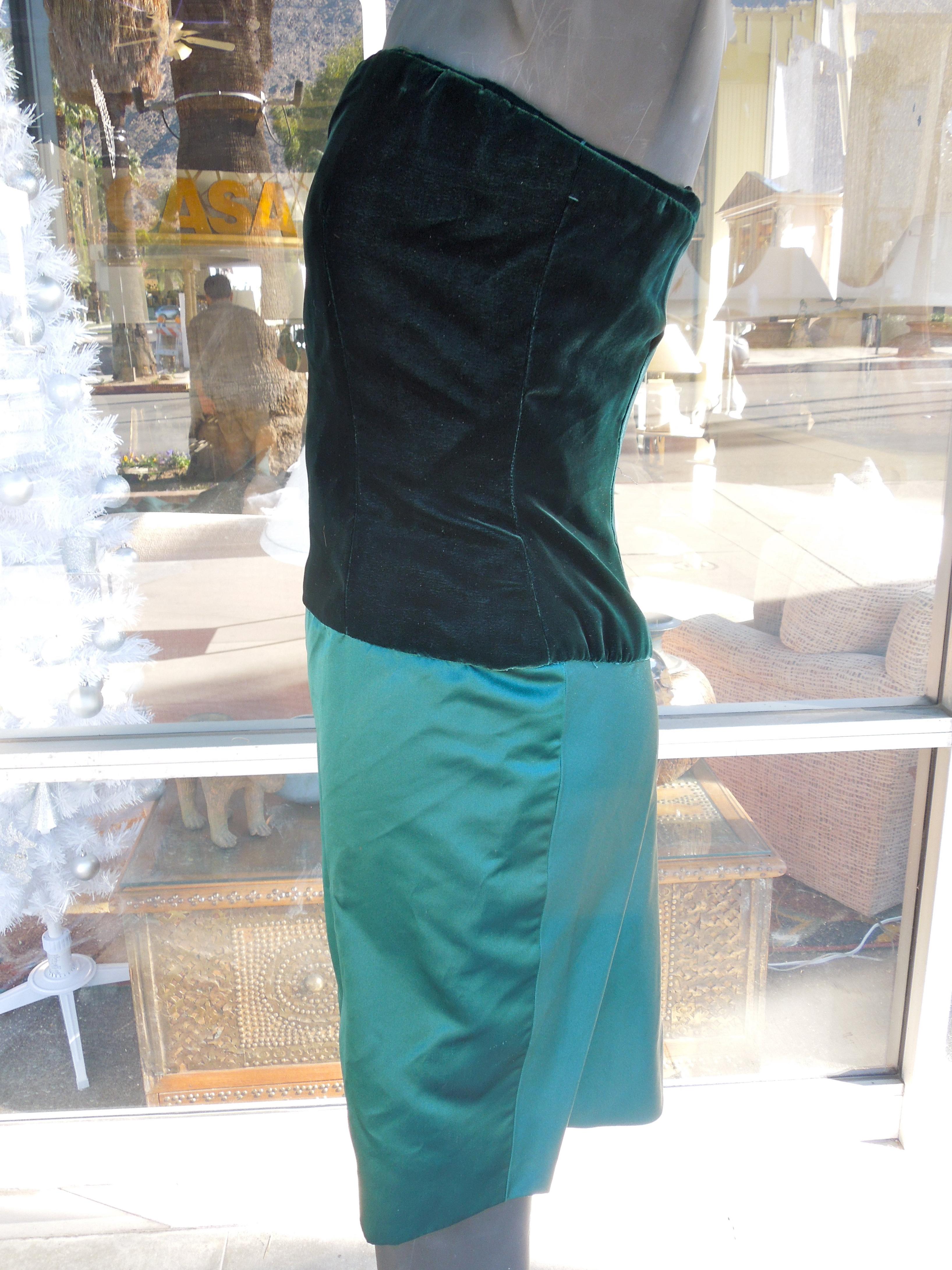 Bill Blass Emerald Green Stapless Cocktail Dress and Matching Vest In Excellent Condition In Palm Springs, CA