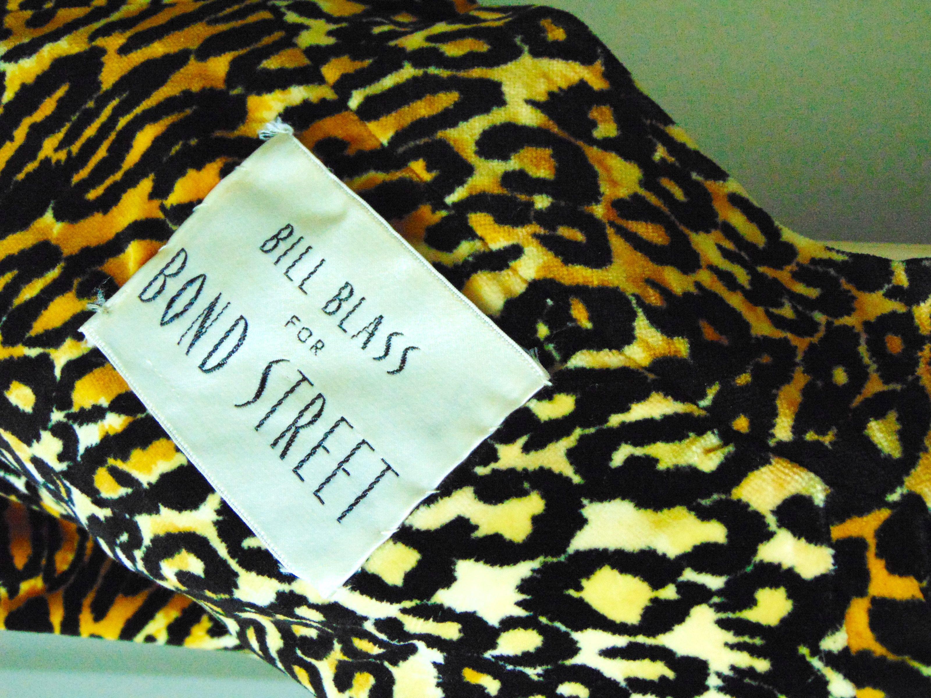 Bill Blass for Bond Street Velvet Leopard Print Coat 1970s Sz M 3