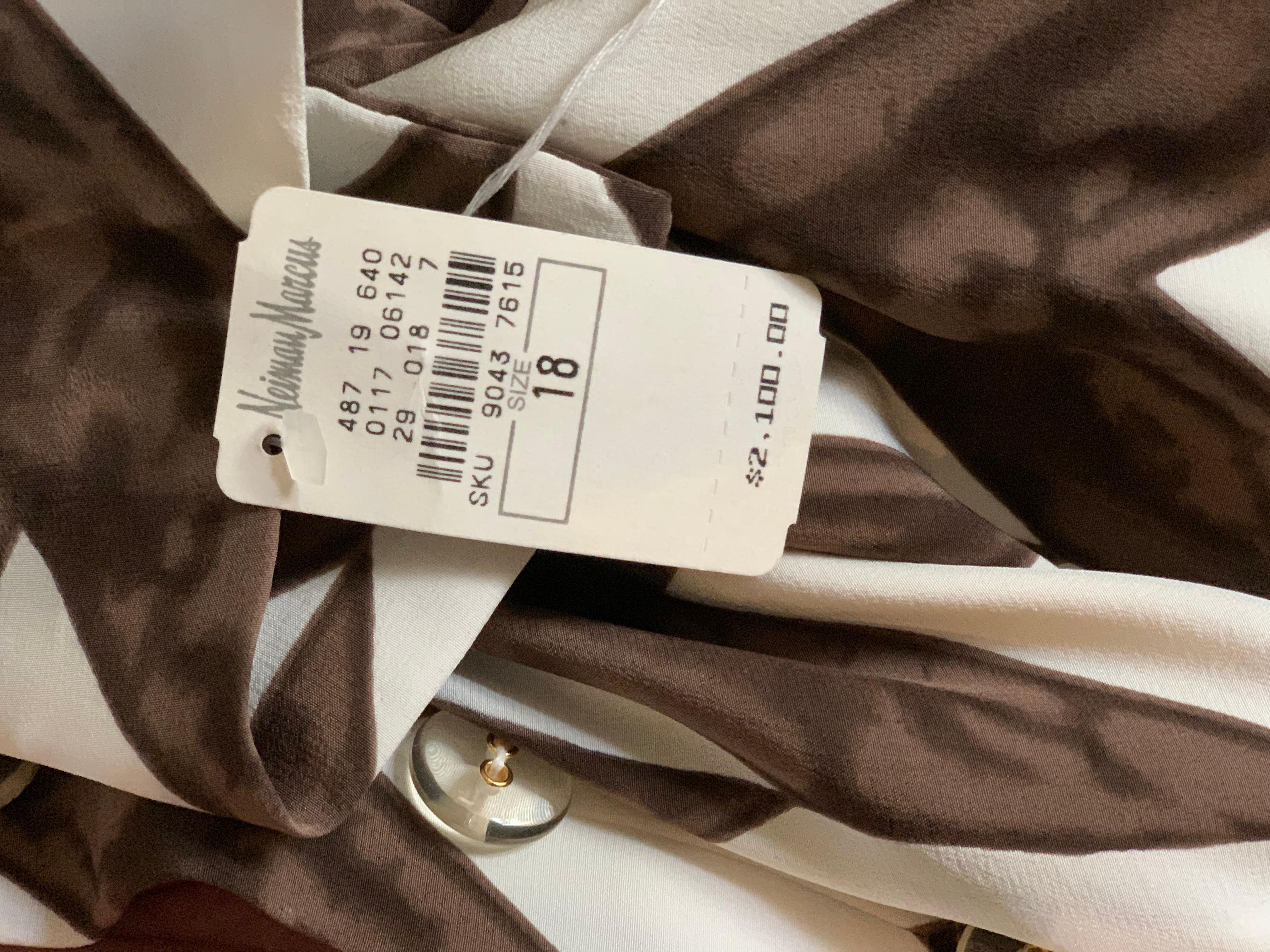 Bill Blass pour Neiman Marcus - Robe chemisier en soie marron/blanc, neuve avec étiquettes, taille 18 en vente 3