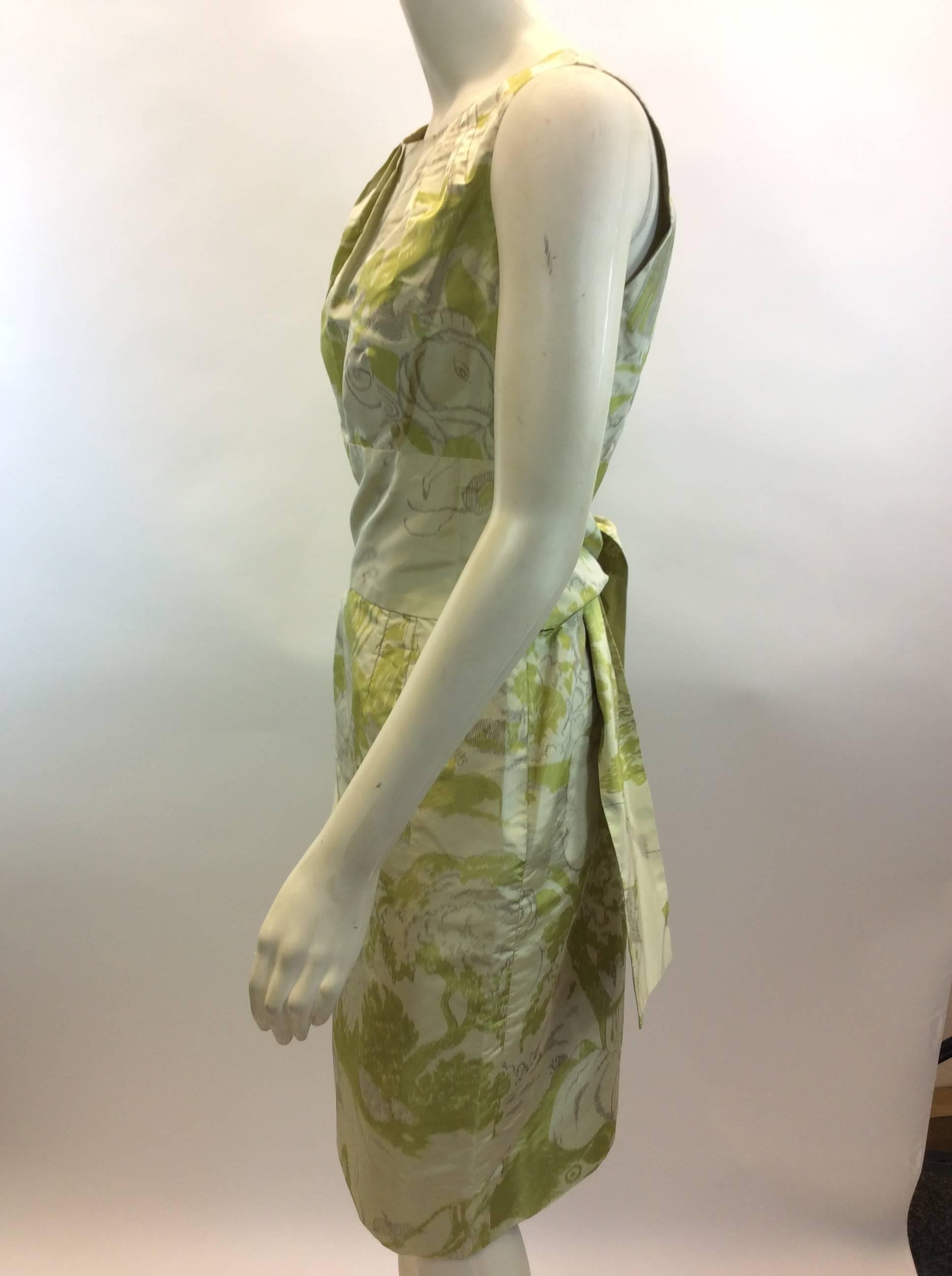 Bill Blass Green Print Dress
$425
Made in the USA
Silk
Size 6
Length 38
