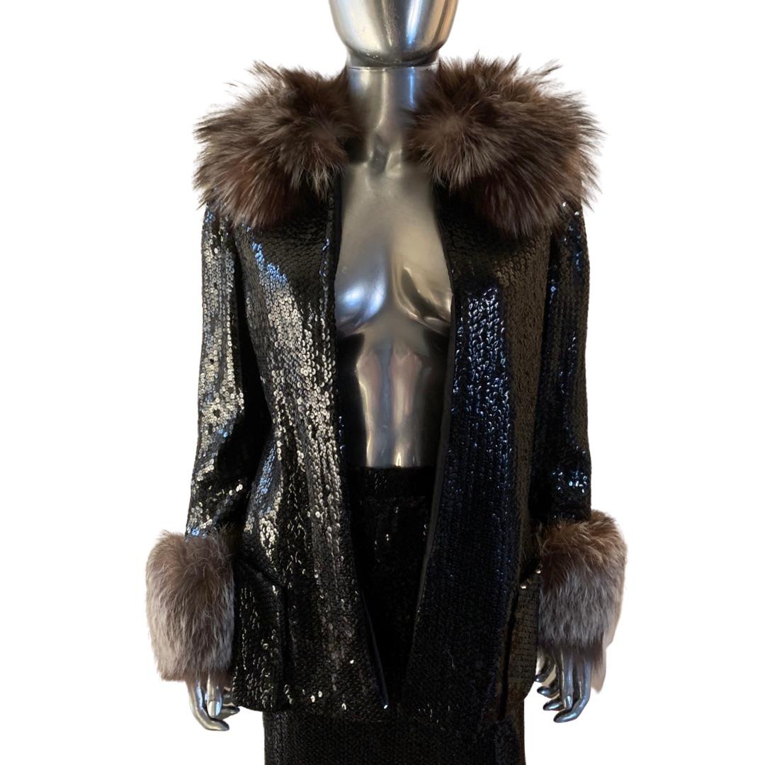 Bill Blass Vintage Black Sequin Suit With Removable Fox Collar & Cuffs Size 6-8 In Good Condition For Sale In Palm Springs, CA