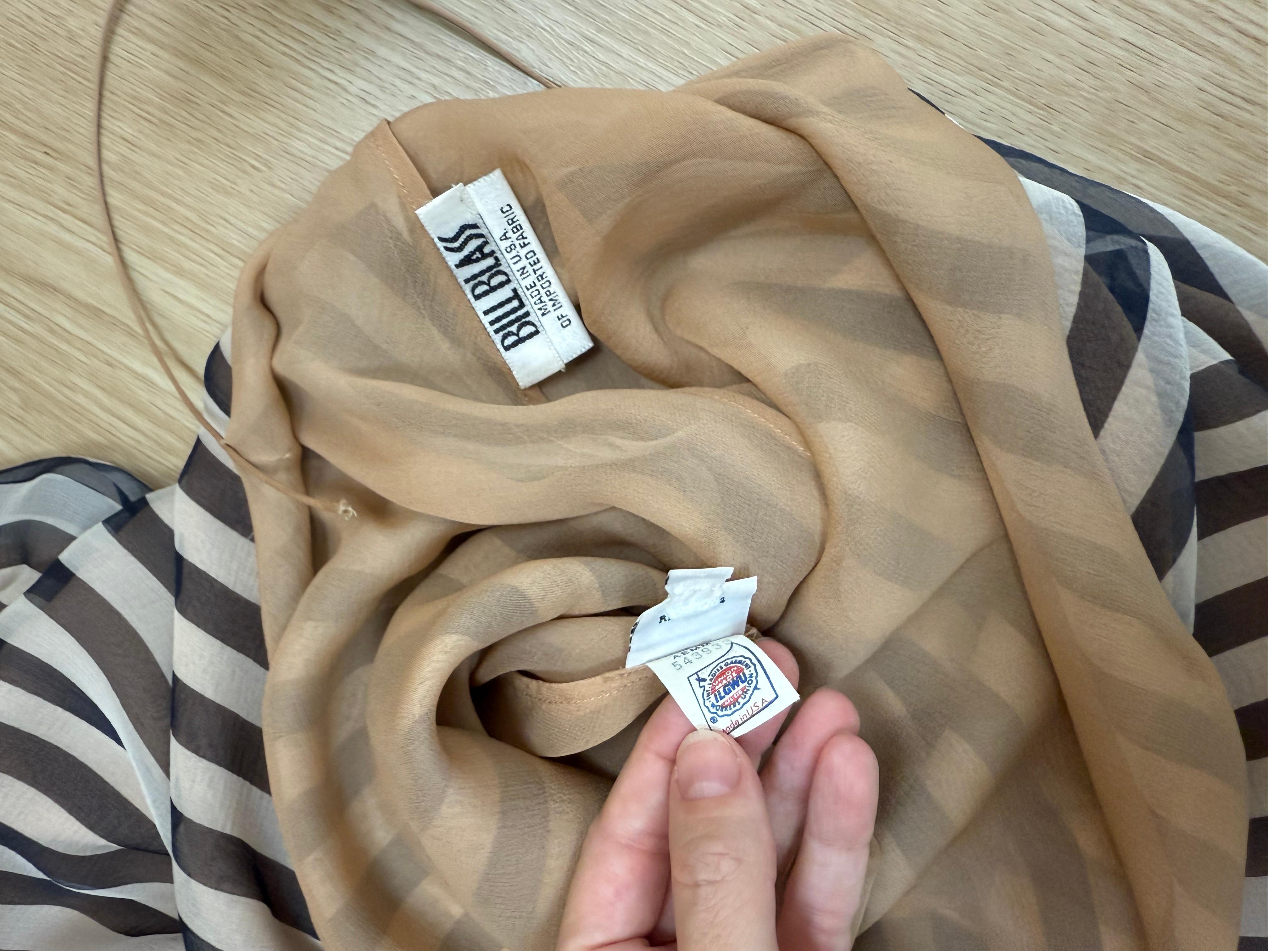 BILL BLASS Maxi abito a righe in seta vintage Navy + Nude in vendita 1