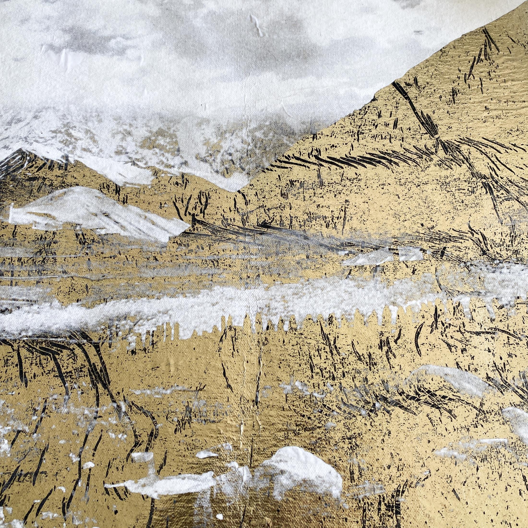 Ushguli mit Shakra-Berg (Grau), Landscape Painting, von Bill Claps