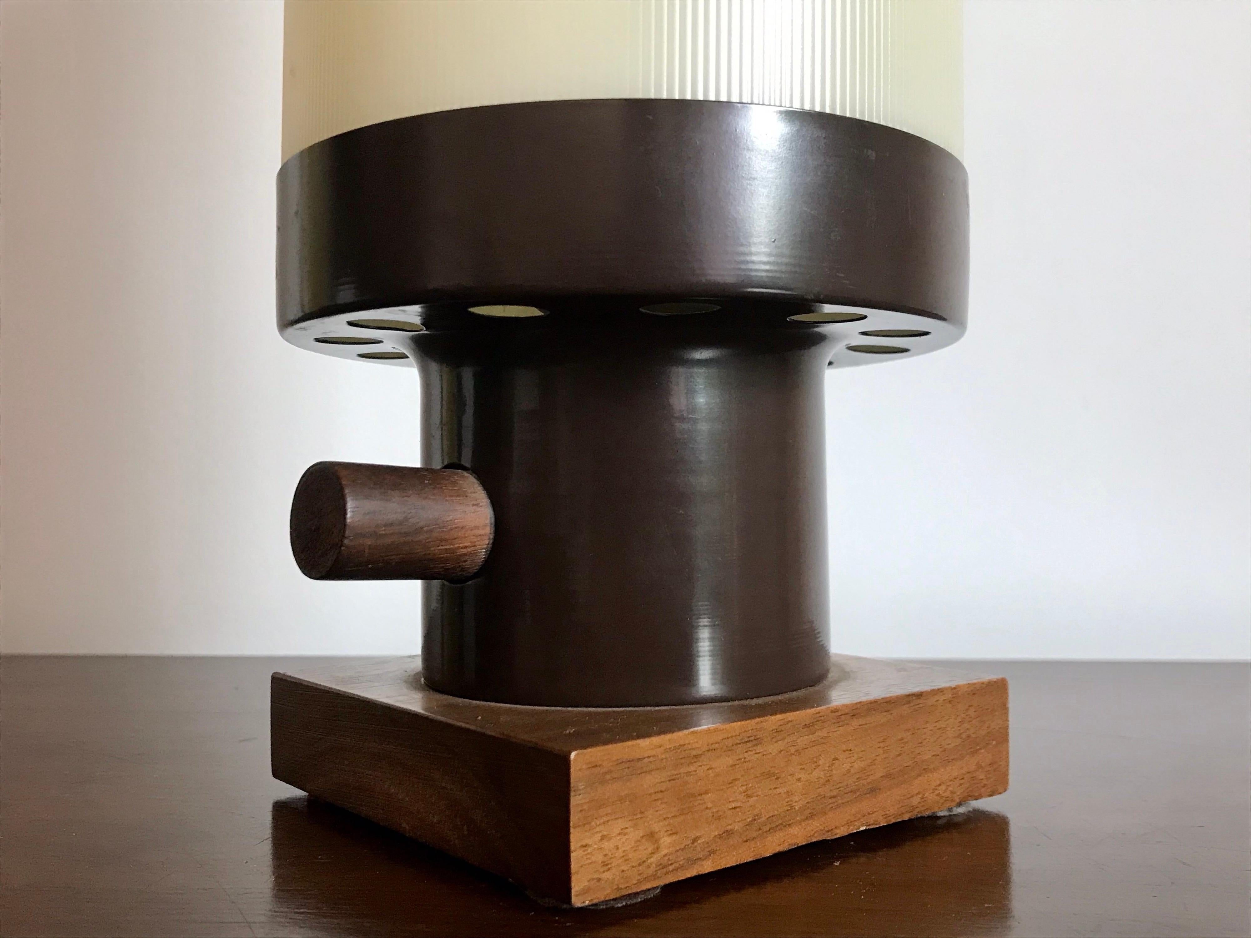 Bill Curry Design Line Rare Lamp In Good Condition In Los Angeles, CA