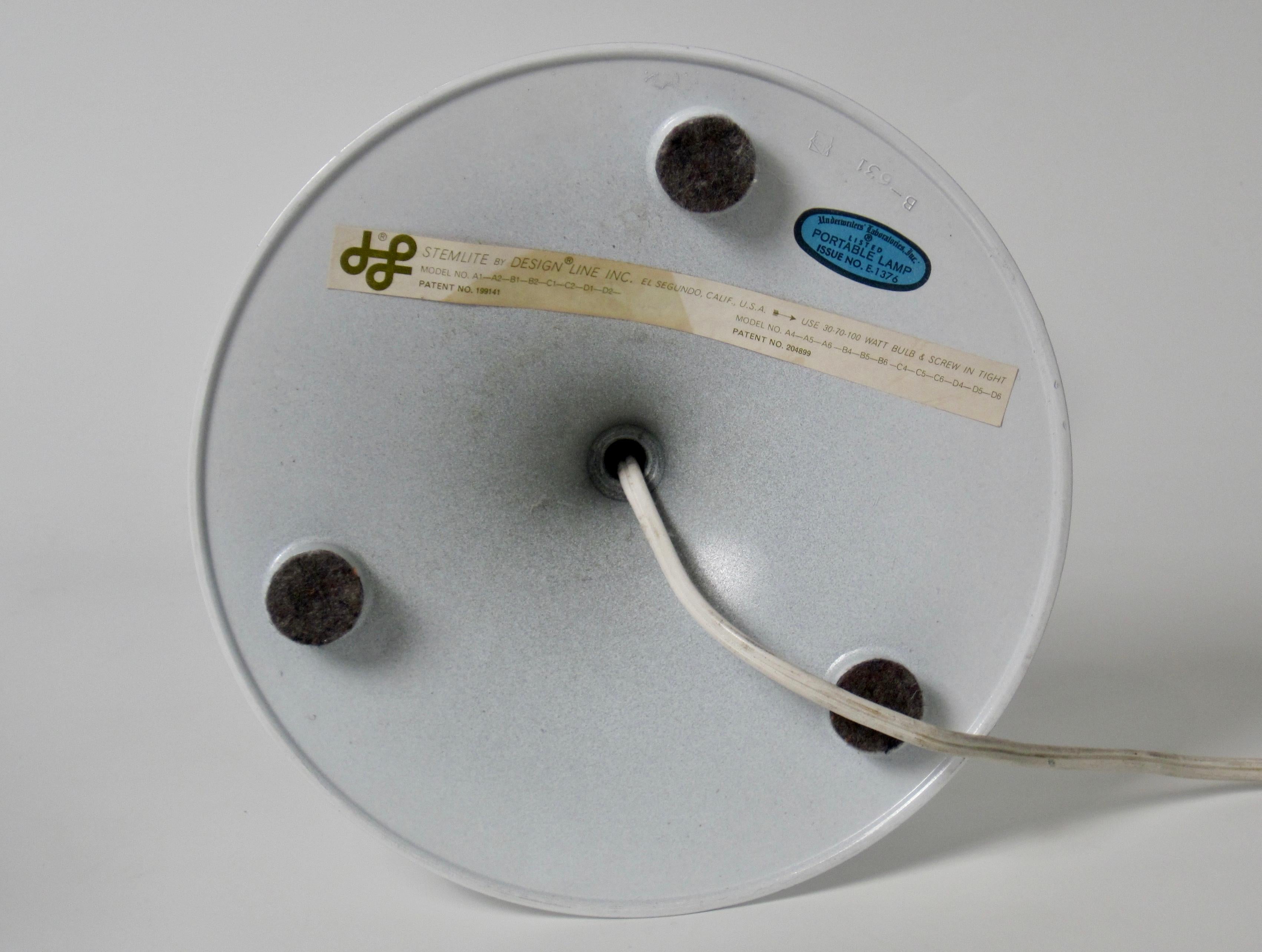 Bill Curry para Design Line Lámpara de mesa Stemlite con tapa de seta en venta 5