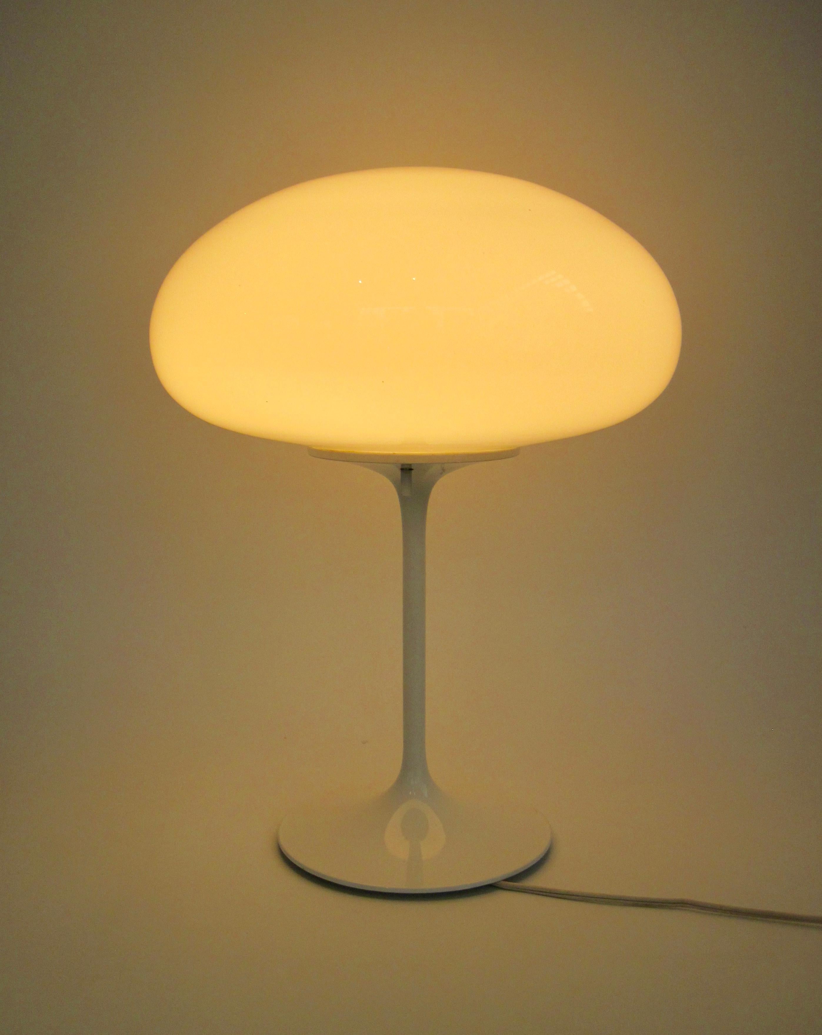 Space Age Bill Curry for Design Line Mushroom Top Stemlite Table Lamp For Sale