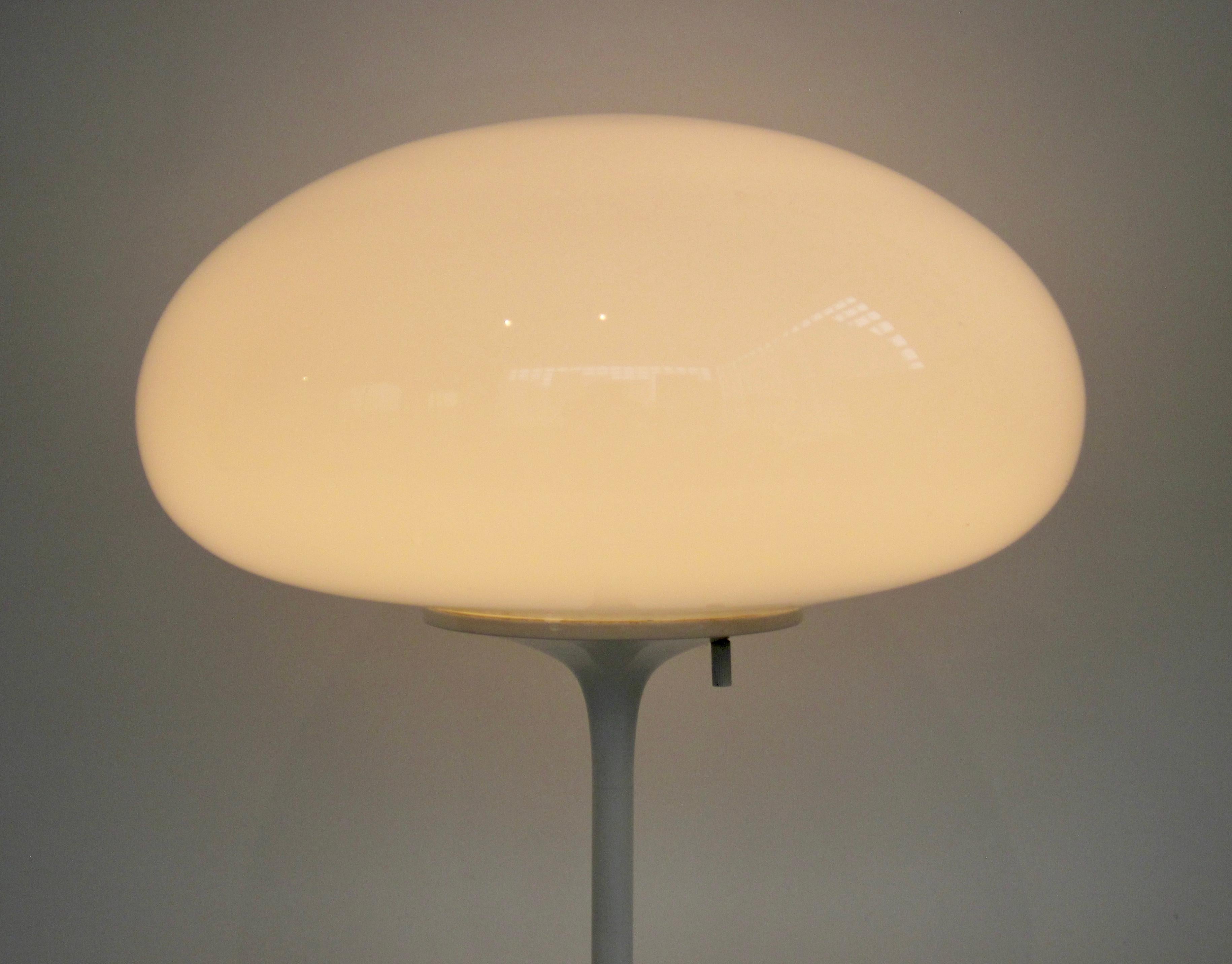 Bill Curry für Design Line Mushroom Top Stemlite Tischlampe (amerikanisch) im Angebot