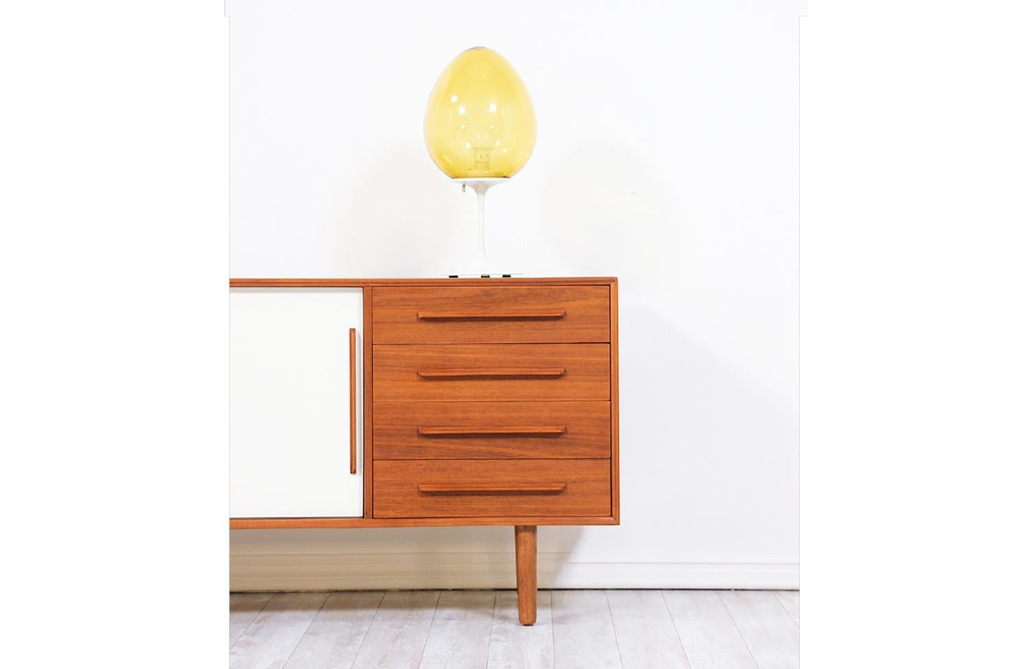 American Bill Curry 'Stemlite' Table Lamp for Design Line