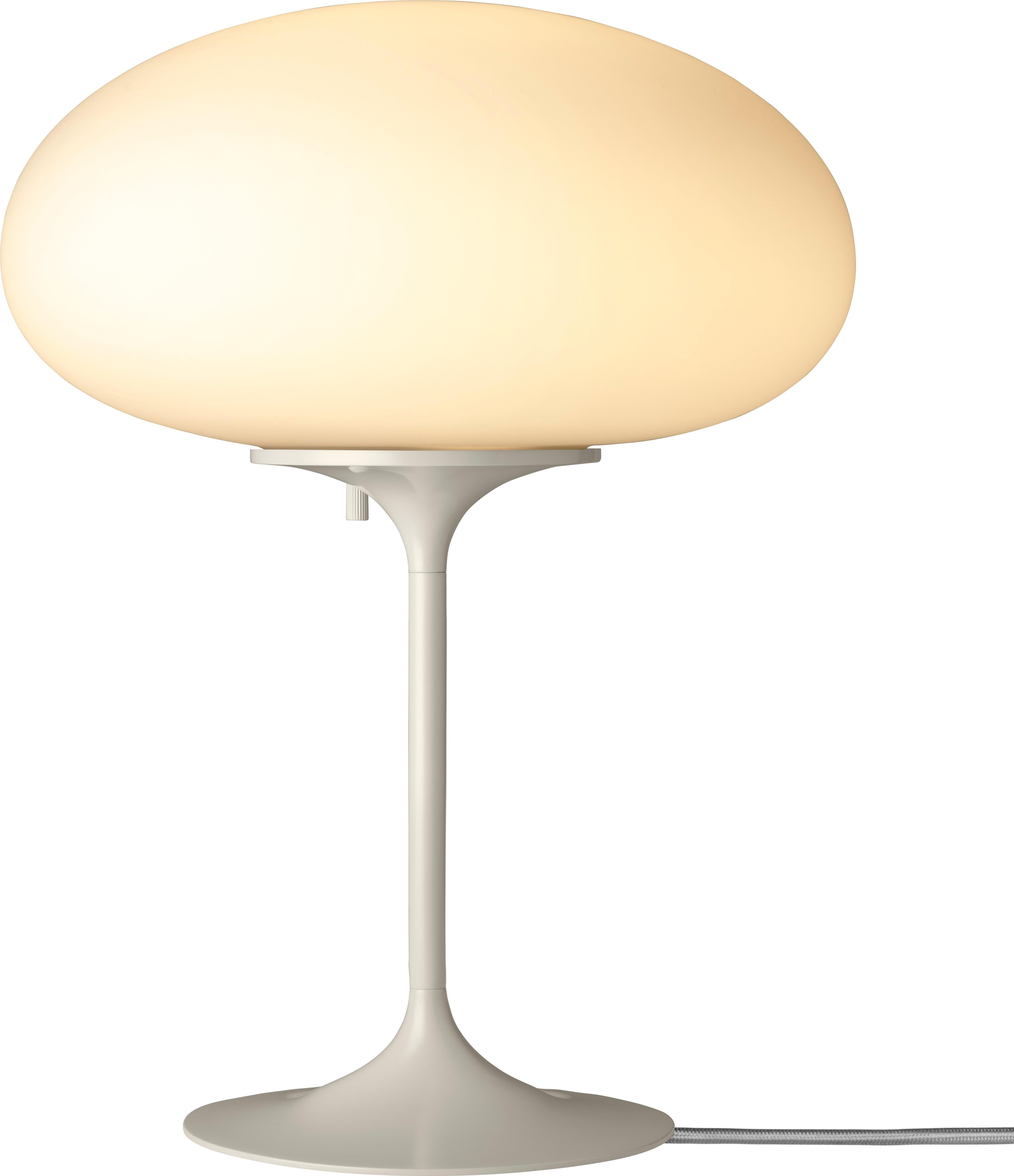 The Stemlite (1962) was the first ‘total look’ lamp, a pioneering new typology conceived by American Designer Bill Curry, which replaced the traditional base-plus-shade form with a single self-contained unit comprising interchangeable modules. His