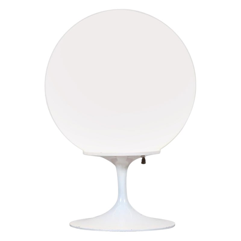 Lampada da tavolo a tulipano bianco "Stemlite" di Bill Curry & Design Line