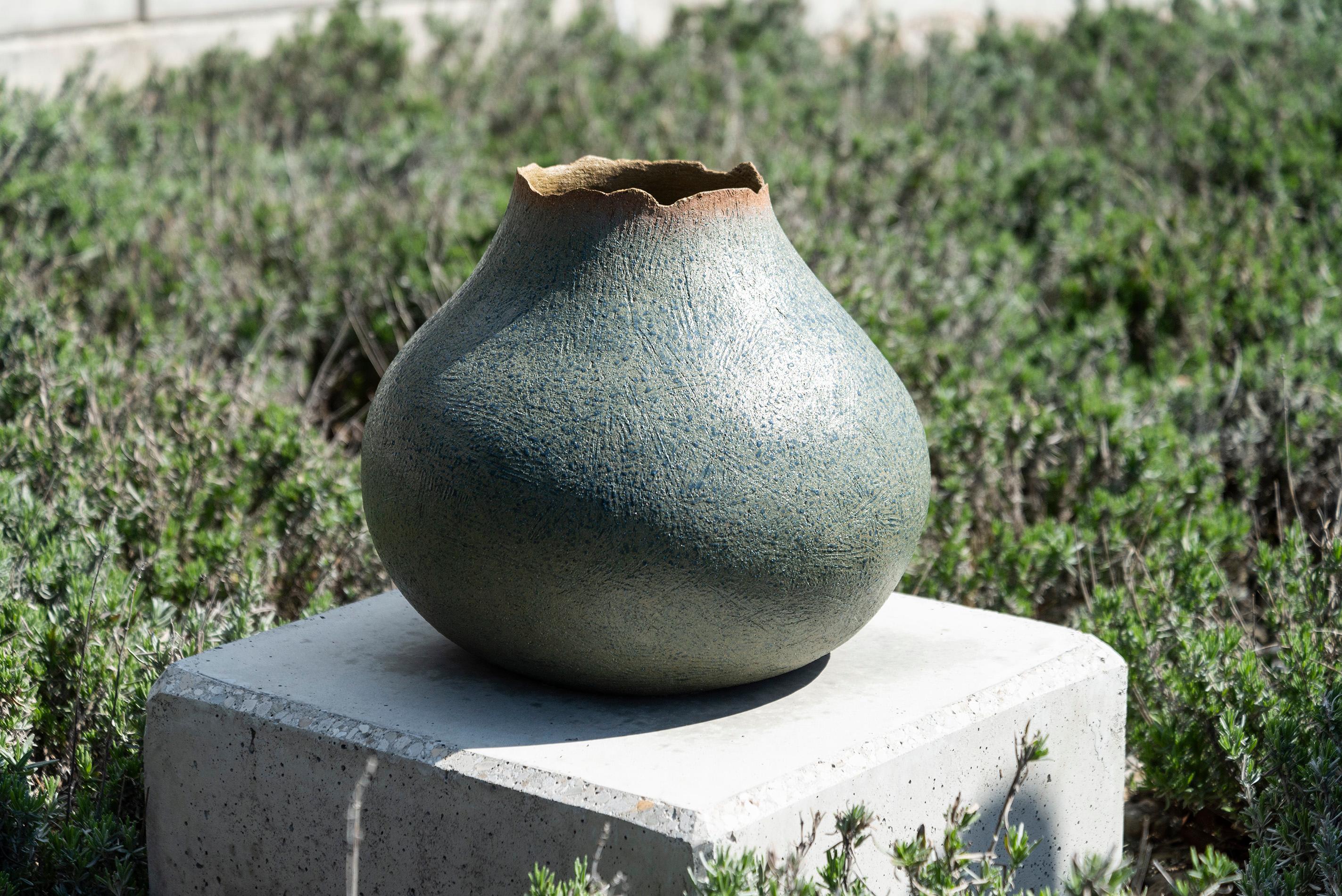 Bill Greaves Abstract Sculpture - Large Outdoor Vessel No 1 - glazed, outdoor, ceramic, snake and vessel sculpture