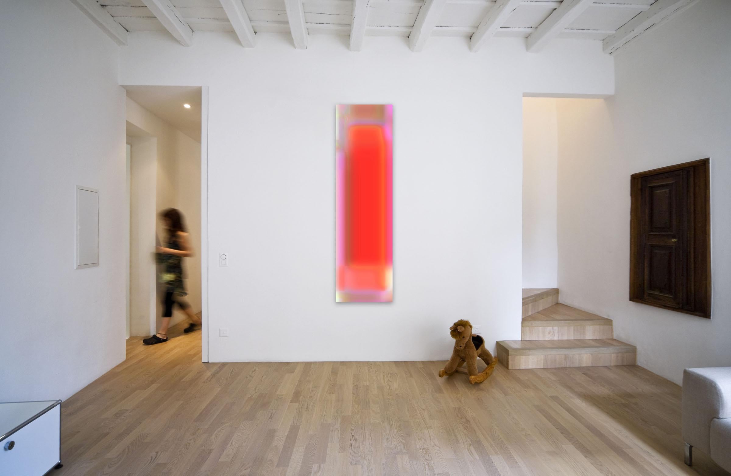 EM-46 Ratnasambhava (Photographie abstraite) - Rouge Abstract Photograph par Bill Kane