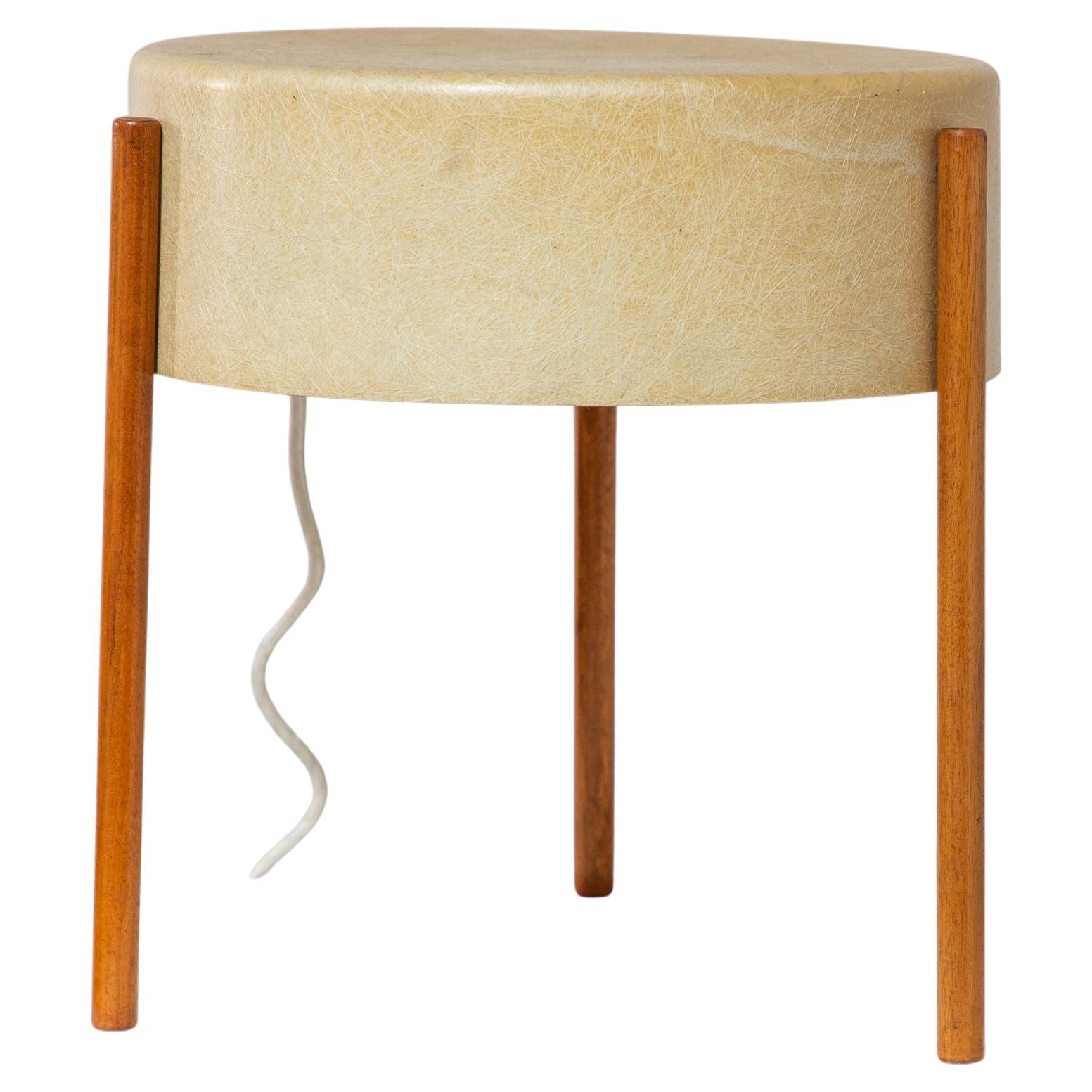 Lampe en fibre de verre Bill Lam, modèle LL-130, table lumineuse en vente