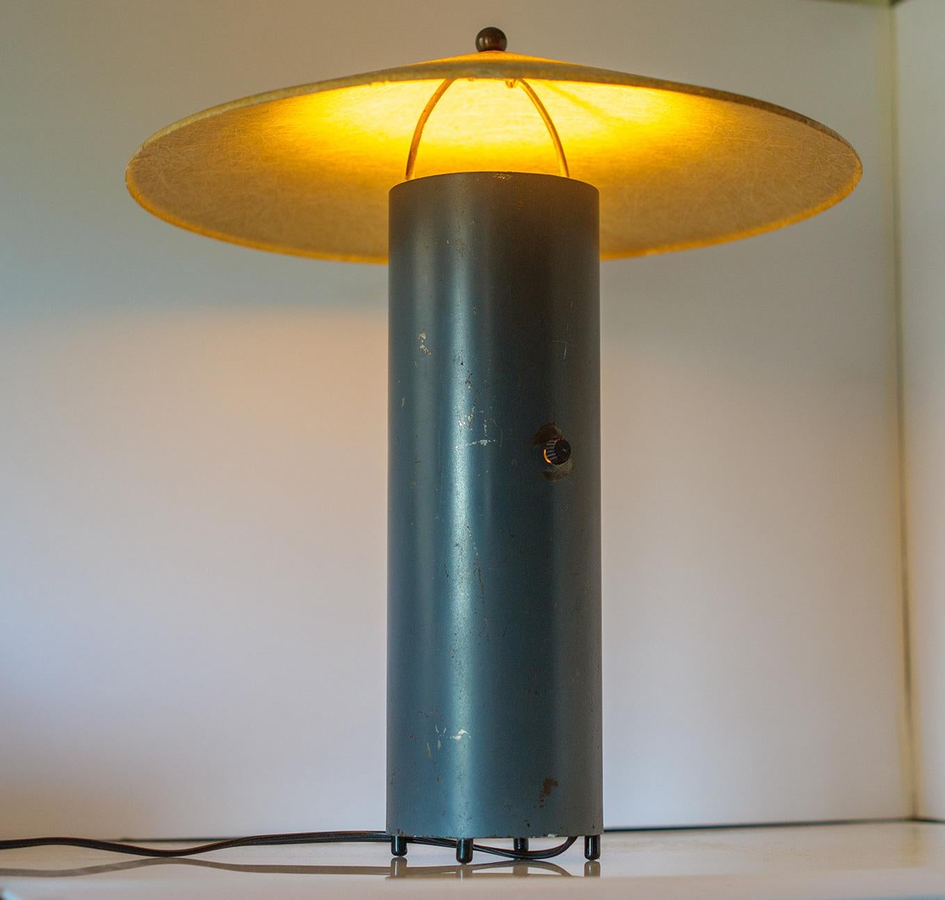 Mid-20th Century Bill Lam Table Lamp with Tiltable Fiberglass Reflector For Sale