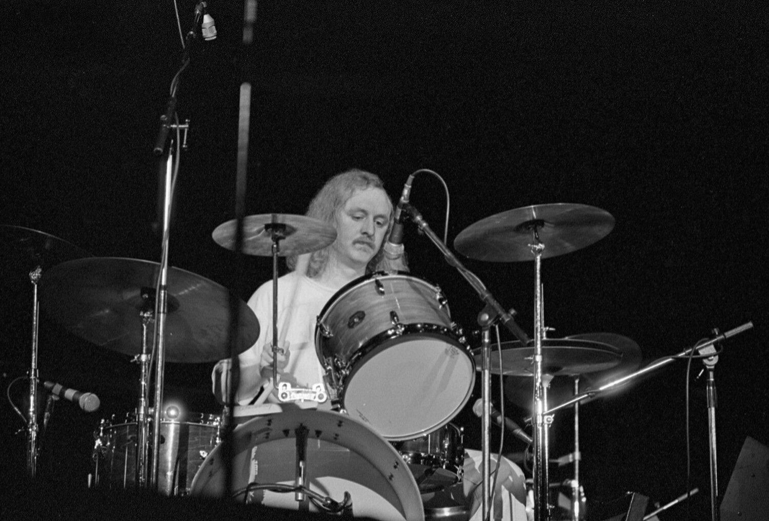 Bill Lemke Black and White Photograph – Butch Trucks