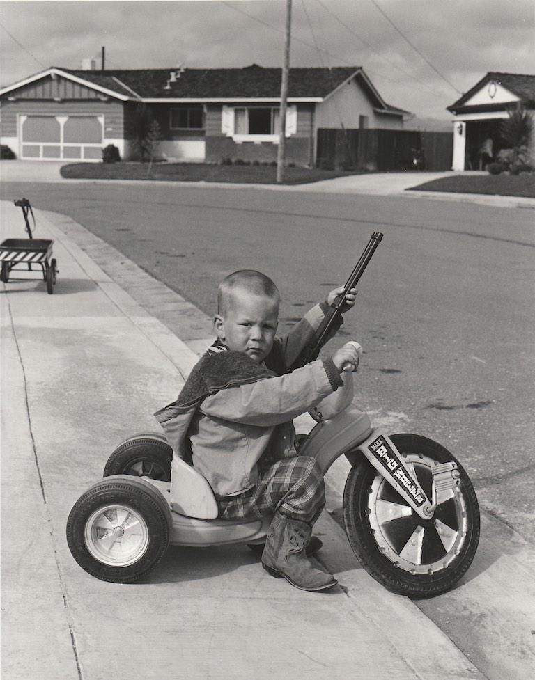Bill Owens: Portfolio Suburbia (15 fotografie) in vendita 1