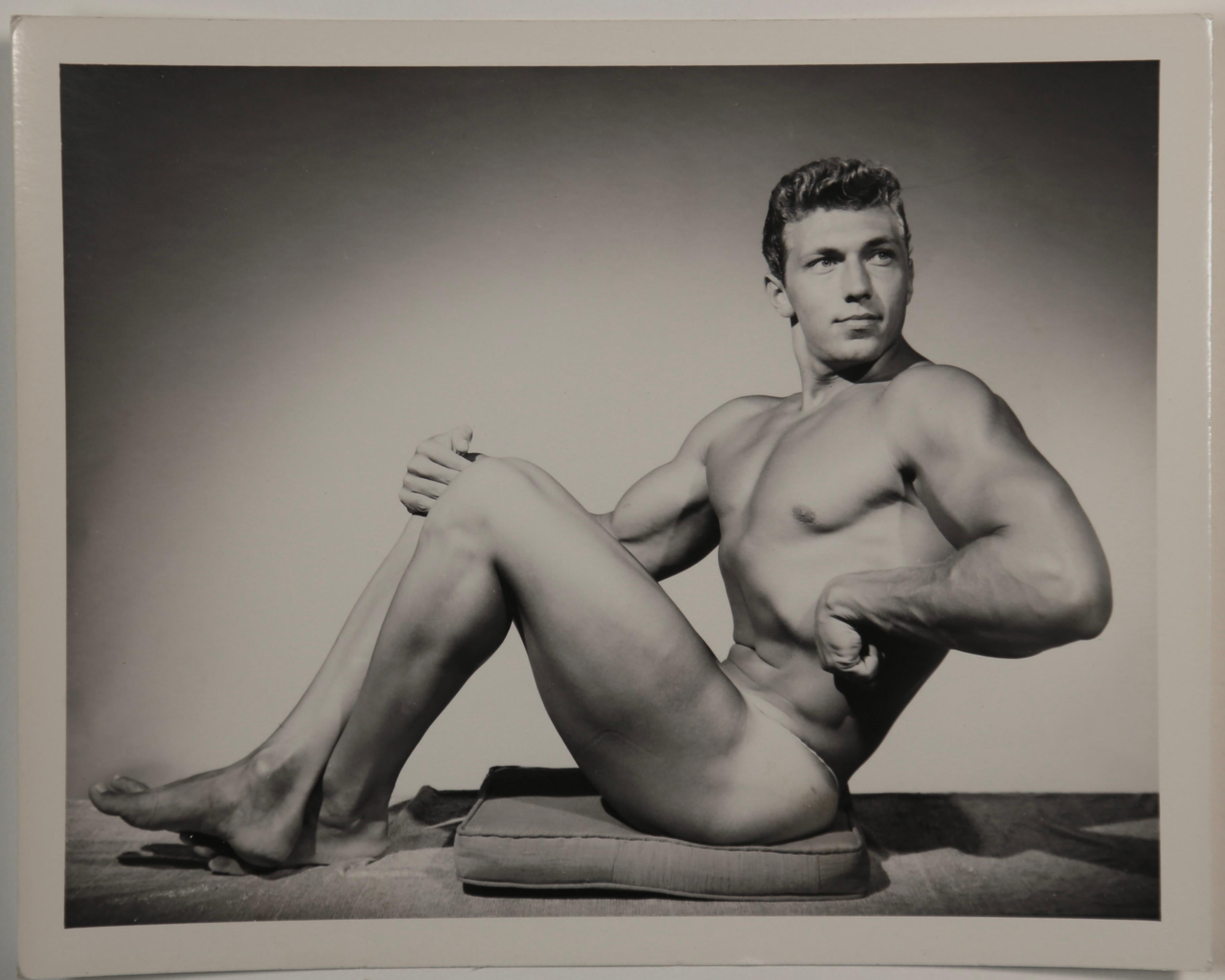 BILL SEAY Vintage 1950er Physique-Fischkuchen-Foto-Set (10) von Modell BERNIE ERNST, BERNIE ERNST im Angebot 5